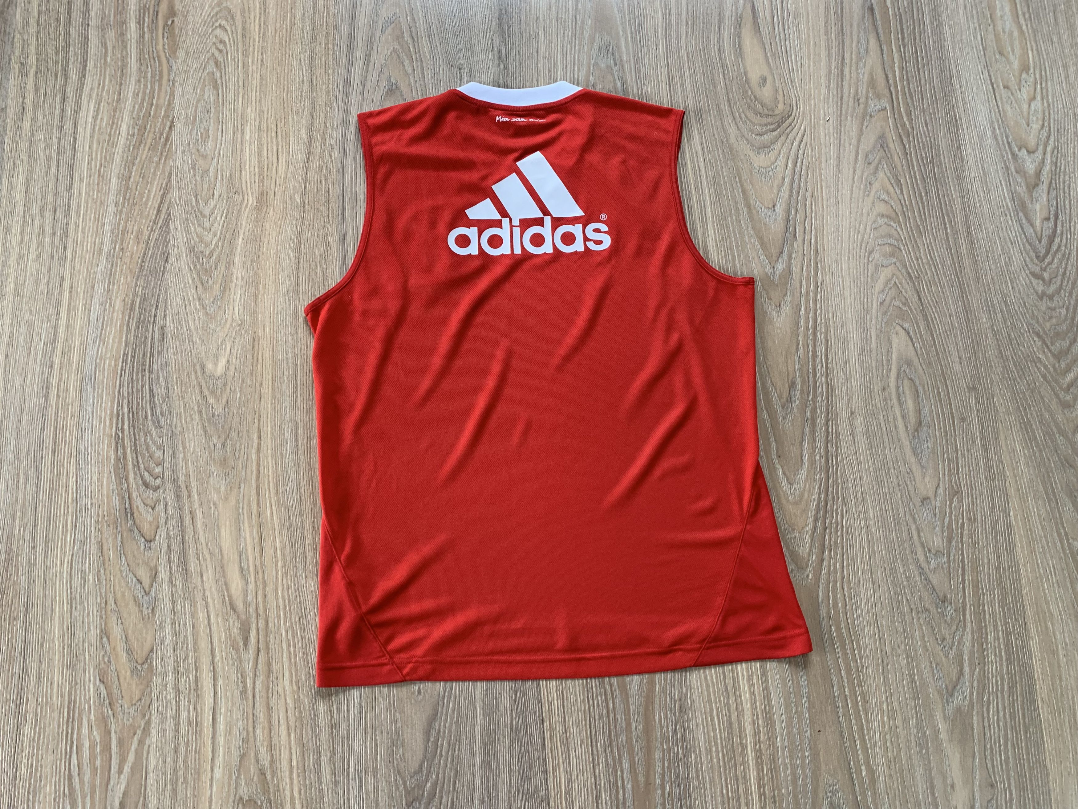Vintage Adidas FC Bayern Munchen Sleeveless T Shirt Size US M / EU 48-50 / 2 - 3 Thumbnail