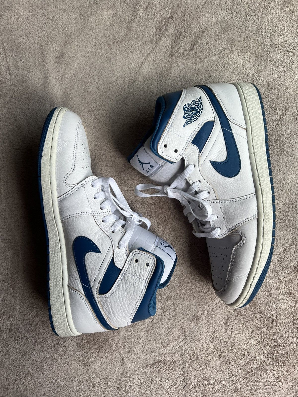 Jordan Brand × Nike Jordan 1 Mid SE Industrial Blue Size US 10 / EU 43 - 3 Thumbnail