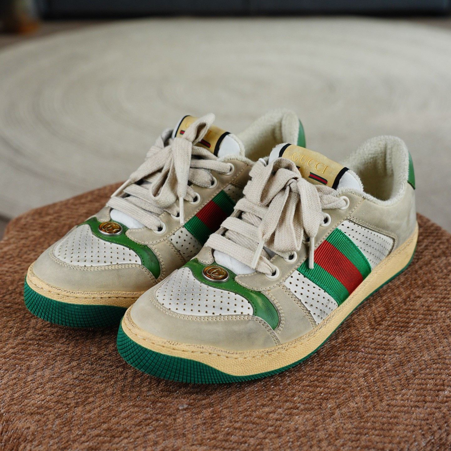 Gucci Gucci Distressed Green Lowtop Sneakers us_7 Women Size US 7 / IT 37 - 1 Thumbnail