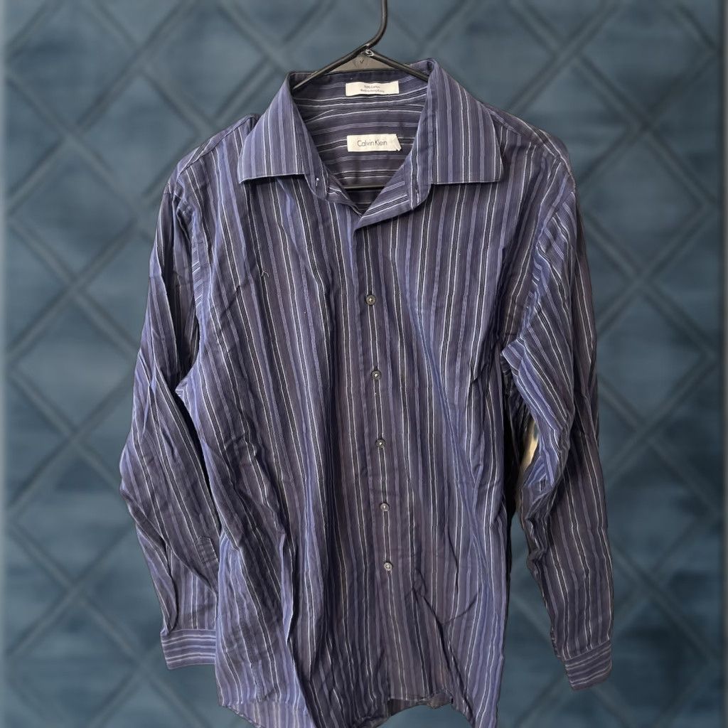Vintage Vintage Calvin Klein CK Long Sleeve Button-Down Shirt Men’s Size 16 Blue Striped Business Casual Size US L / EU 52-54 / 3 - 1 Thumbnail
