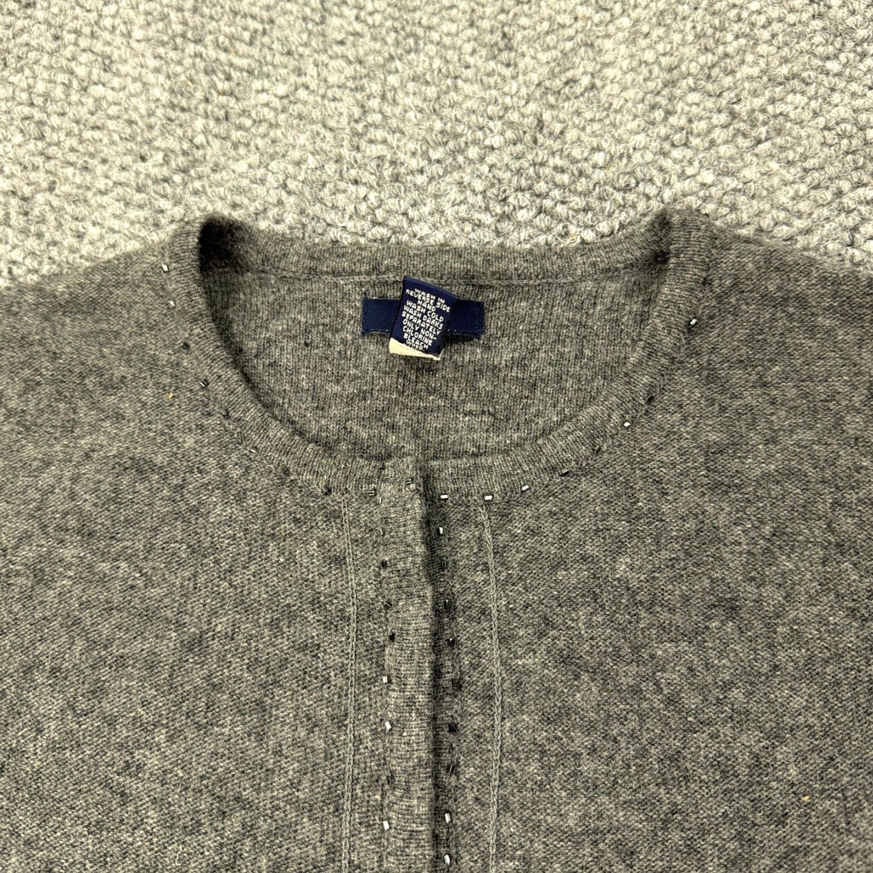 Gap VINTAGE Gap Cardigan Womens Small Gray Lambswool Beaded Button 90s Mens? Size S / US 4 / IT 40 - 2 Thumbnail