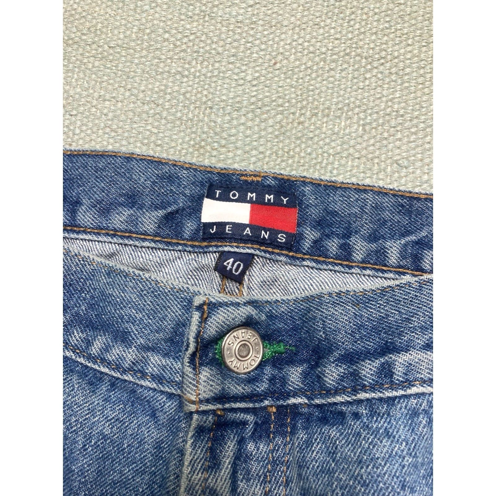 Tommy Hilfiger VINTAGE Tommy Hilfiger Jeans Wide-Leg Hip Hop 38x25 Men Blue 38 25 Inseam Skater Baggy Style Retro Y2K Flag Size US 38 / EU 54 - 7 Thumbnail