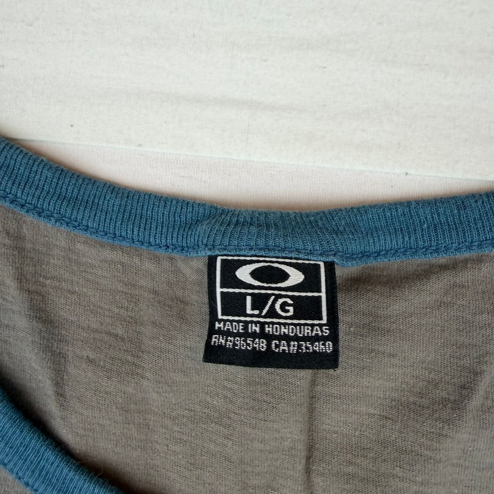 Oakley Vintage Oakley Tank Top Gray Blue Trim Men's Size Large Size US L / EU 52-54 / 3 - 3 Thumbnail