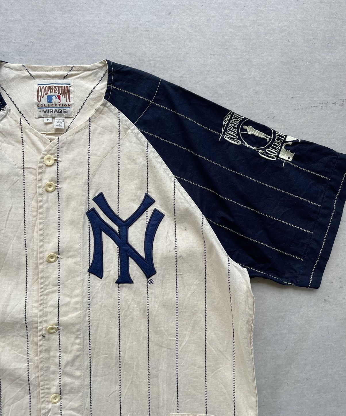 Cooperstown Collection 🔥Vintage 90's Mirage New York Yankees Baseball Shirt Size US M / EU 48-50 / 2 - 5 Thumbnail
