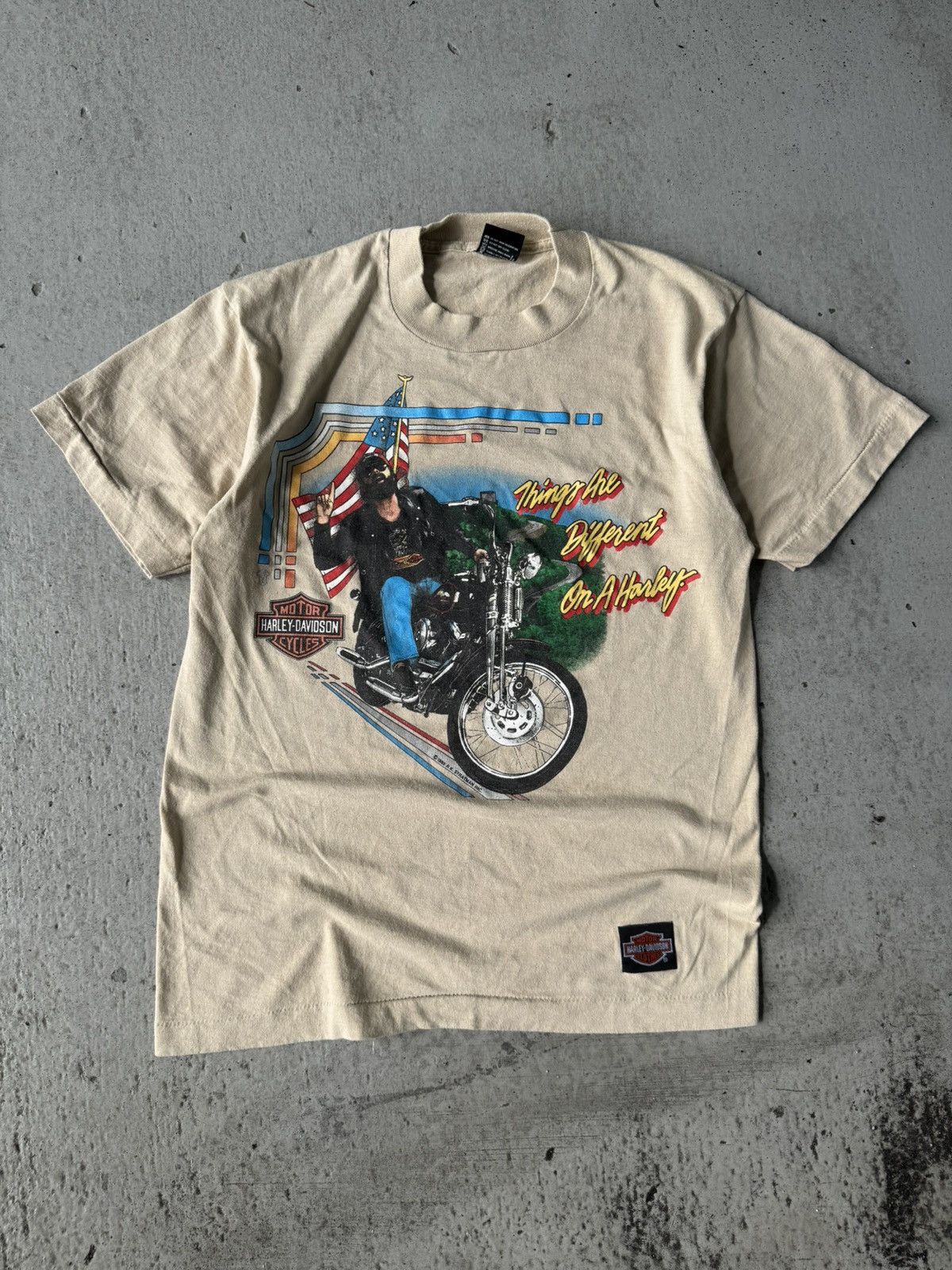 Harley Davidson 80’s Harley “Things are different” Tee Size US M / EU 48-50 / 2 - 1 Thumbnail