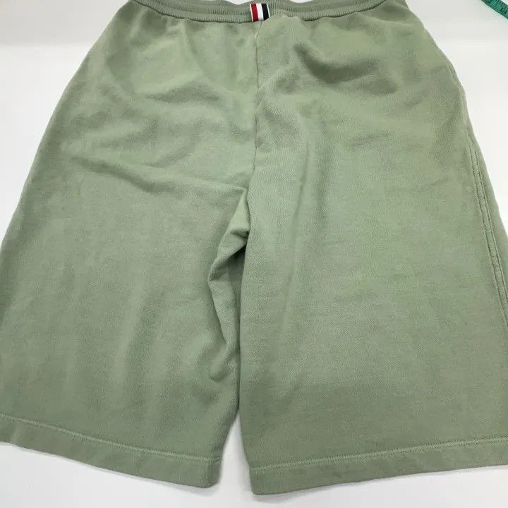 Thom Browne Thom Browne Green Mid-Waist Sports Shorts -2507 Size US 26 / EU 42 - 9 Thumbnail
