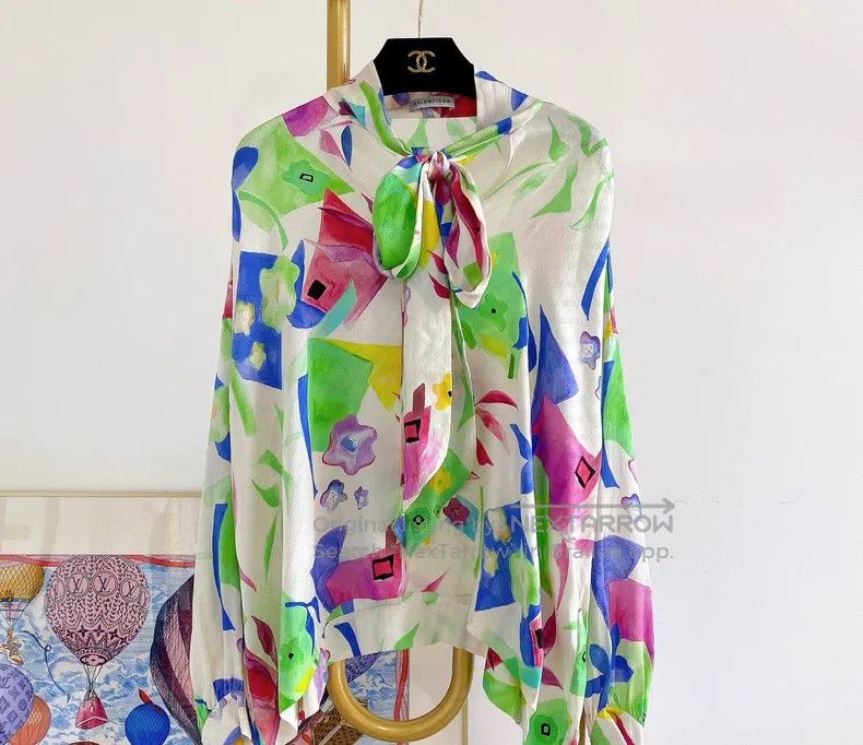 Balenciaga Balenciaga Logo Printed Silk Shirt Size XS / US 0-2 / IT 36-38 - 1 Thumbnail