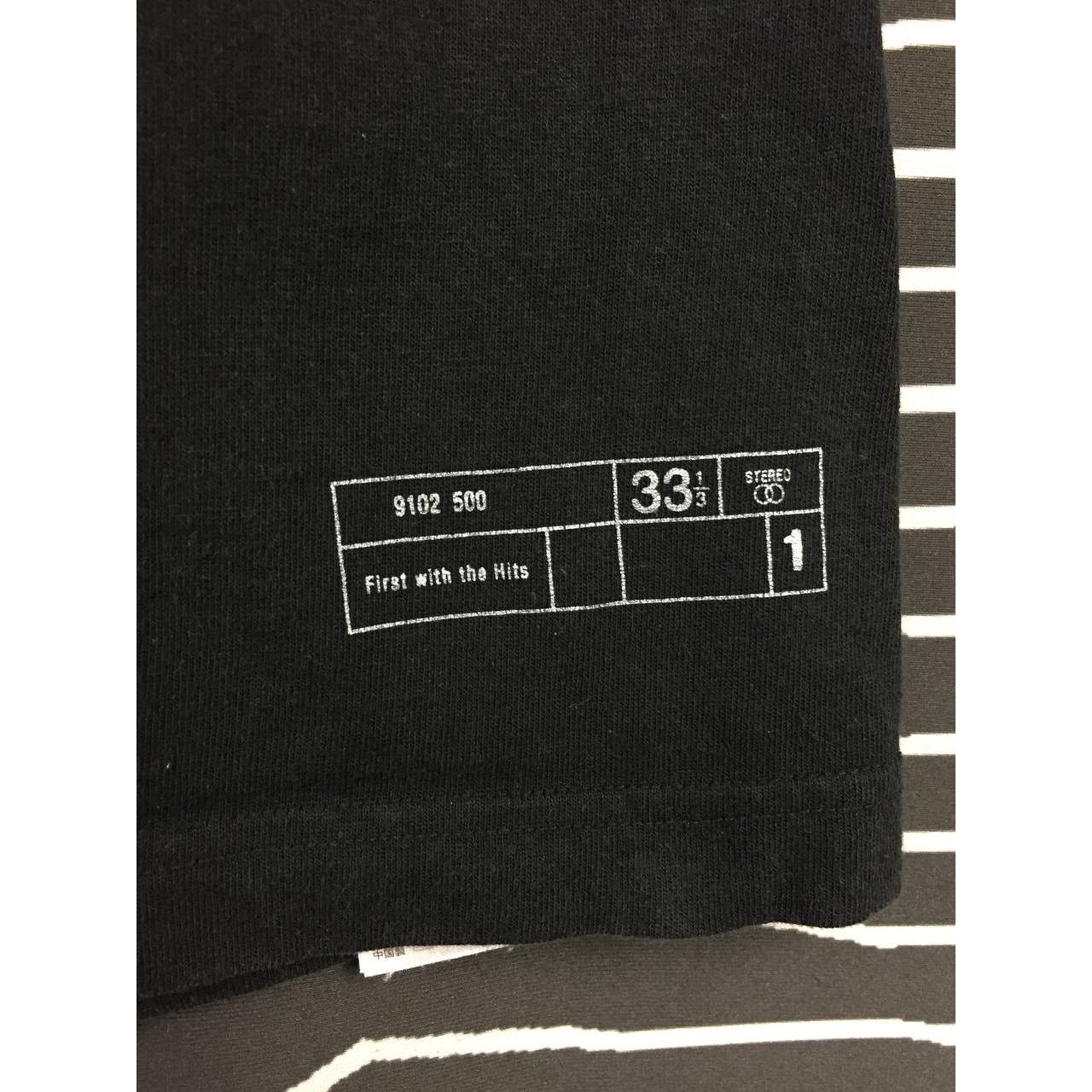 Japanese Brand × Uniqlo Uniqlo X Mercury Records Spell Out Logo Tee Size US M / EU 48-50 / 2 - 4 Thumbnail