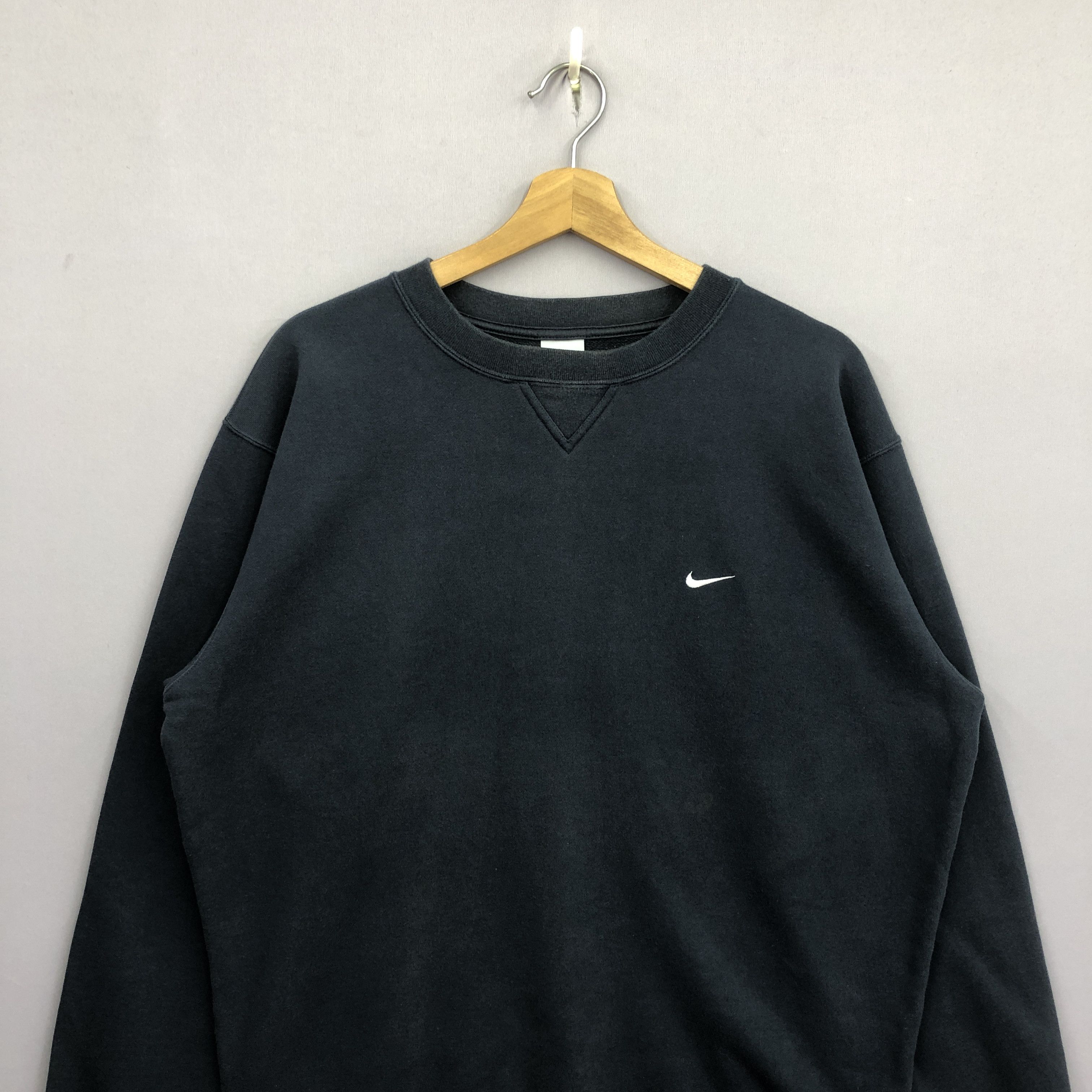 Nike × Vintage Vintage Nike Swoosh Sweatshirt Nike Sweater Jumper Size US L / EU 52-54 / 3 - 2 Thumbnail