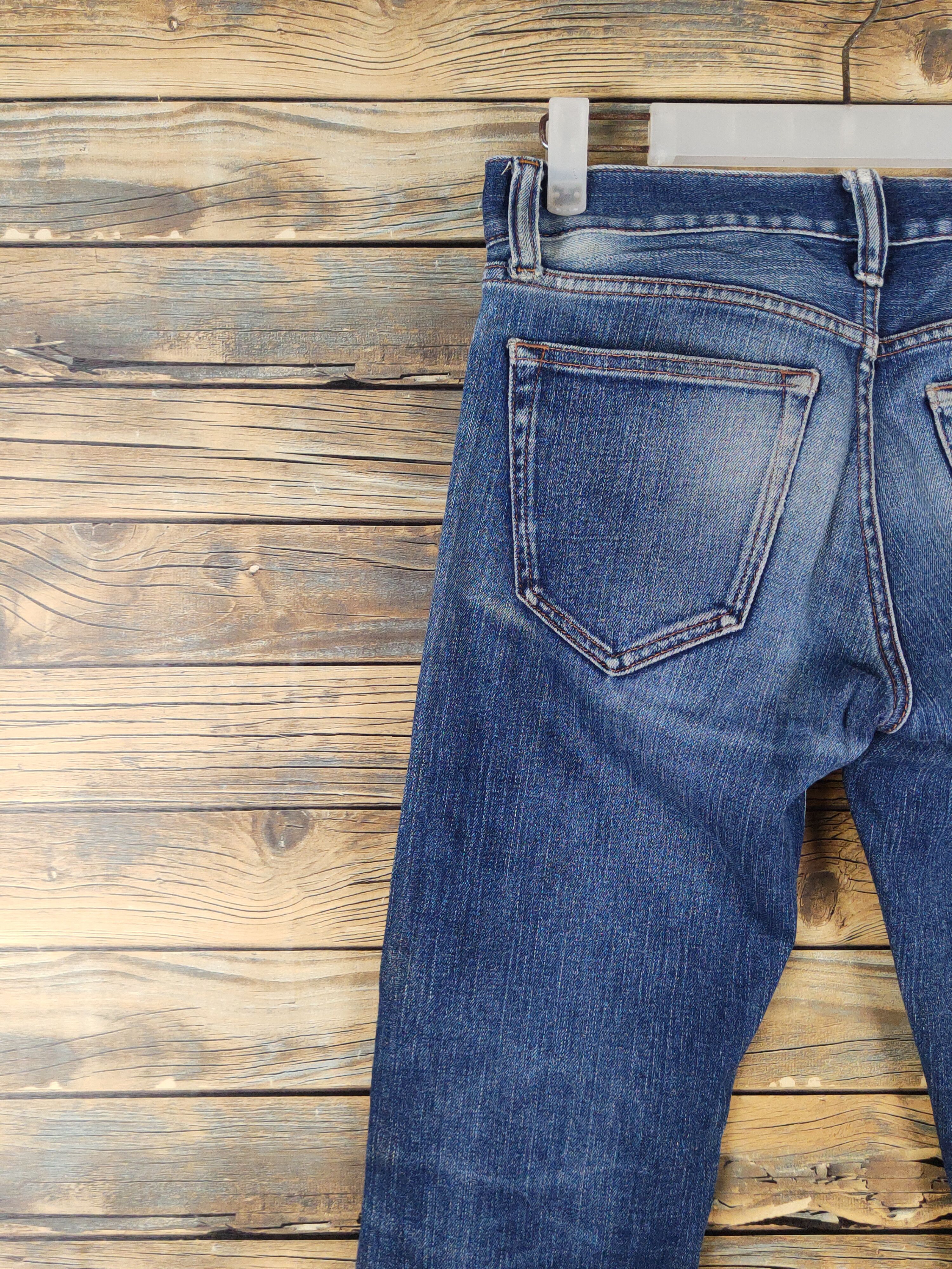 Japanese Brand Uniqlo Dark Blue Distressed Ripped denim Jeans #W1298 Size US 29 - 8 Thumbnail