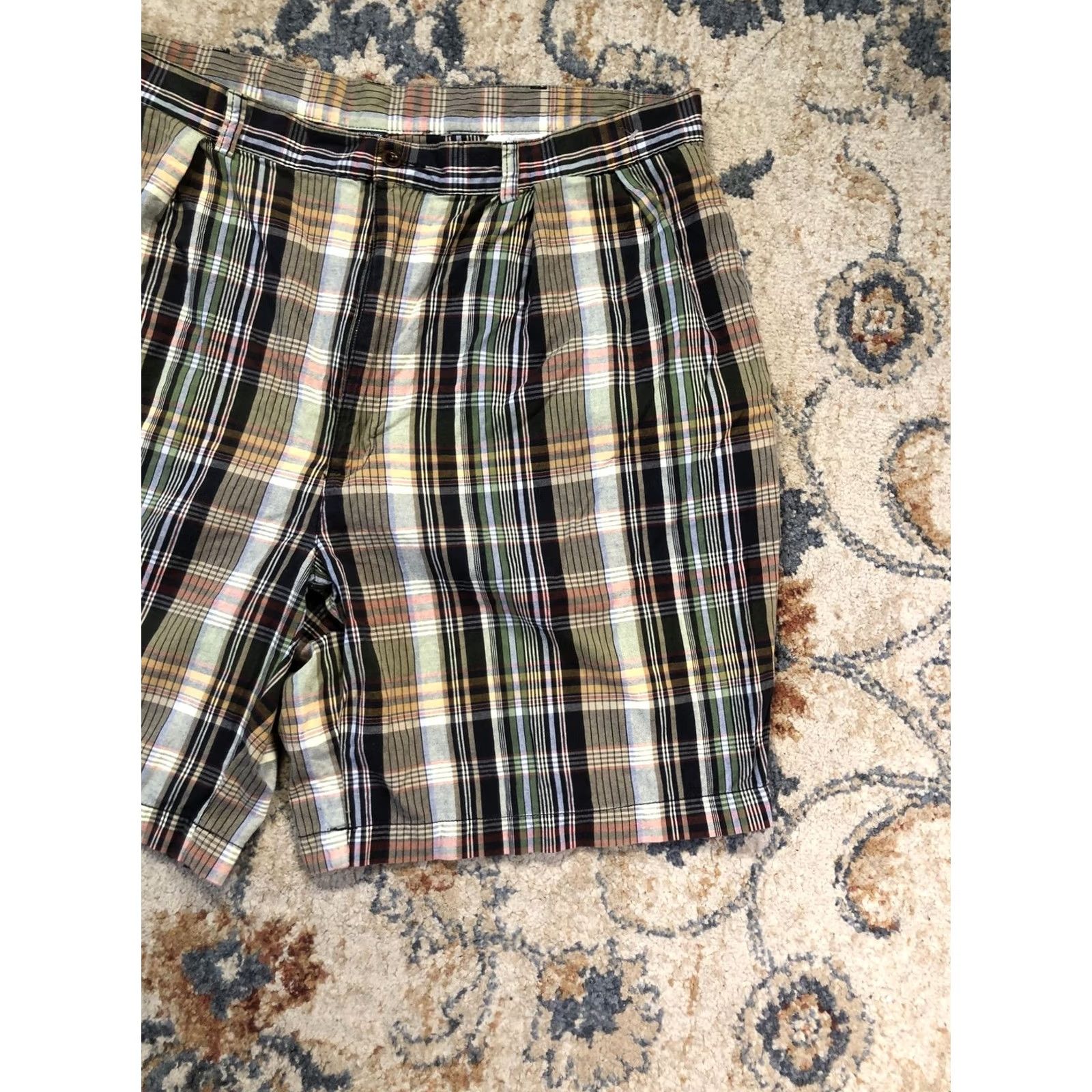 Polo Ralph Lauren Polo Ralph Lauren Shorts Mens 42 Multicolor Plaid Tyler Chino Pleated 9 Inseam Size US XL / EU 56 / 4 - 5 Thumbnail