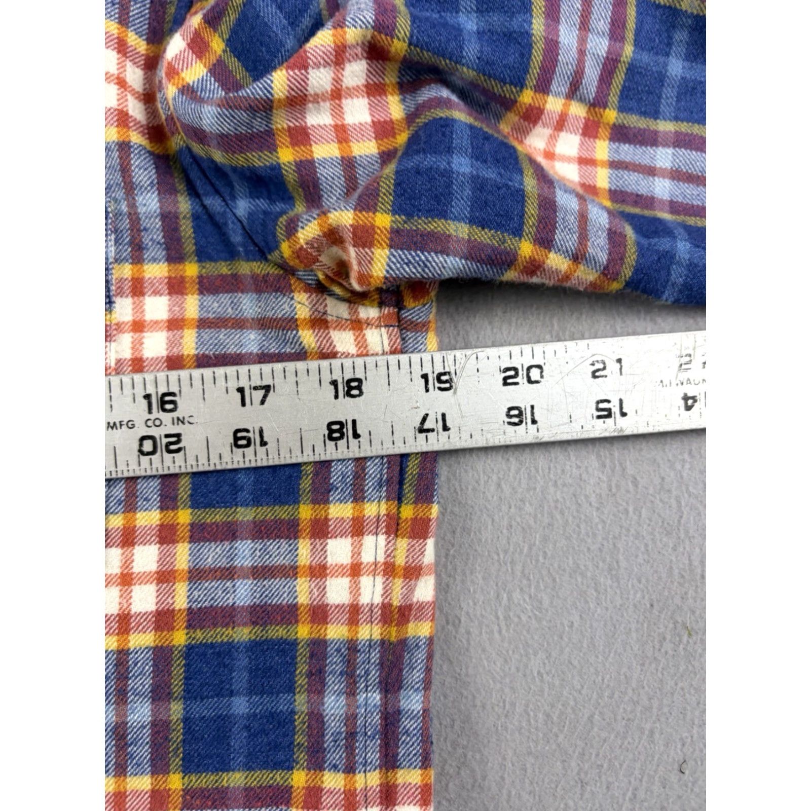 Vintage VINTAGE APC Rue Madame Paris Shirt Mens XS Blue Plaid Heavy Flannel Button Up Size US XS / EU 42 / 0 - 7 Thumbnail
