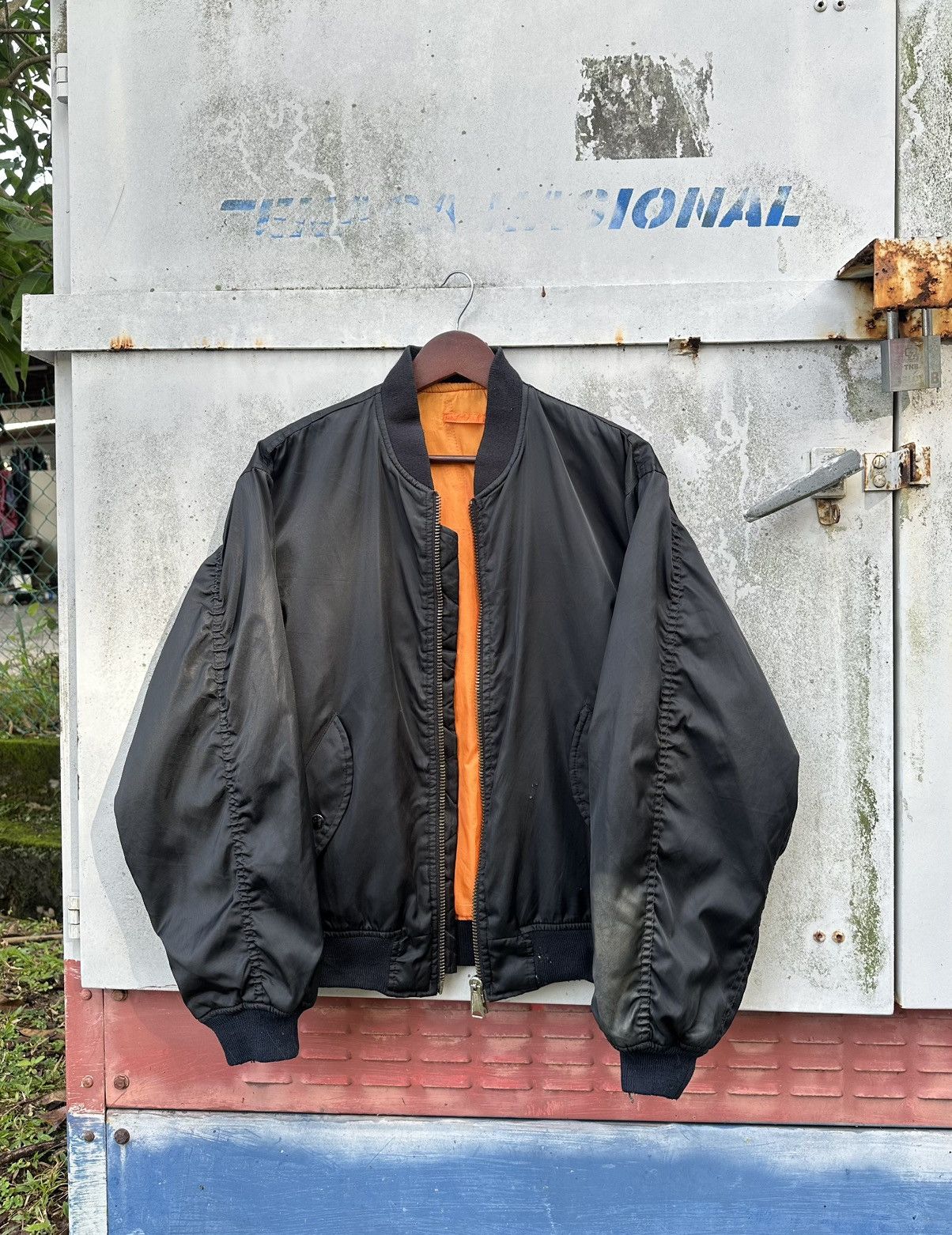 Vintage 🪖Vintage THRASHED Bosch MA-1 Bomber Jacket Size US M / EU 48-50 / 2 - 5 Thumbnail