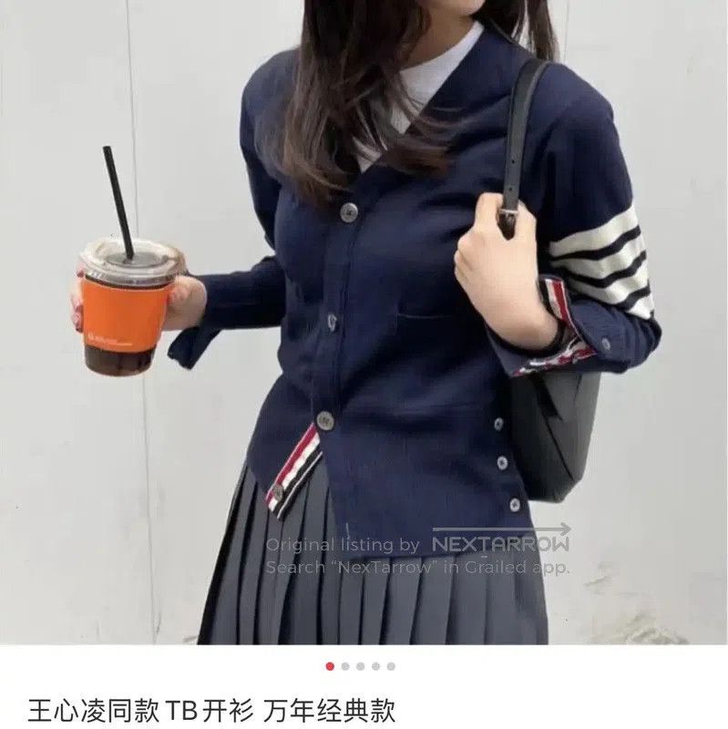 Thom Browne Thom Browne Navy Wool Short Cardigan for Women . Size S / US 4 / IT 40 - 6 Thumbnail