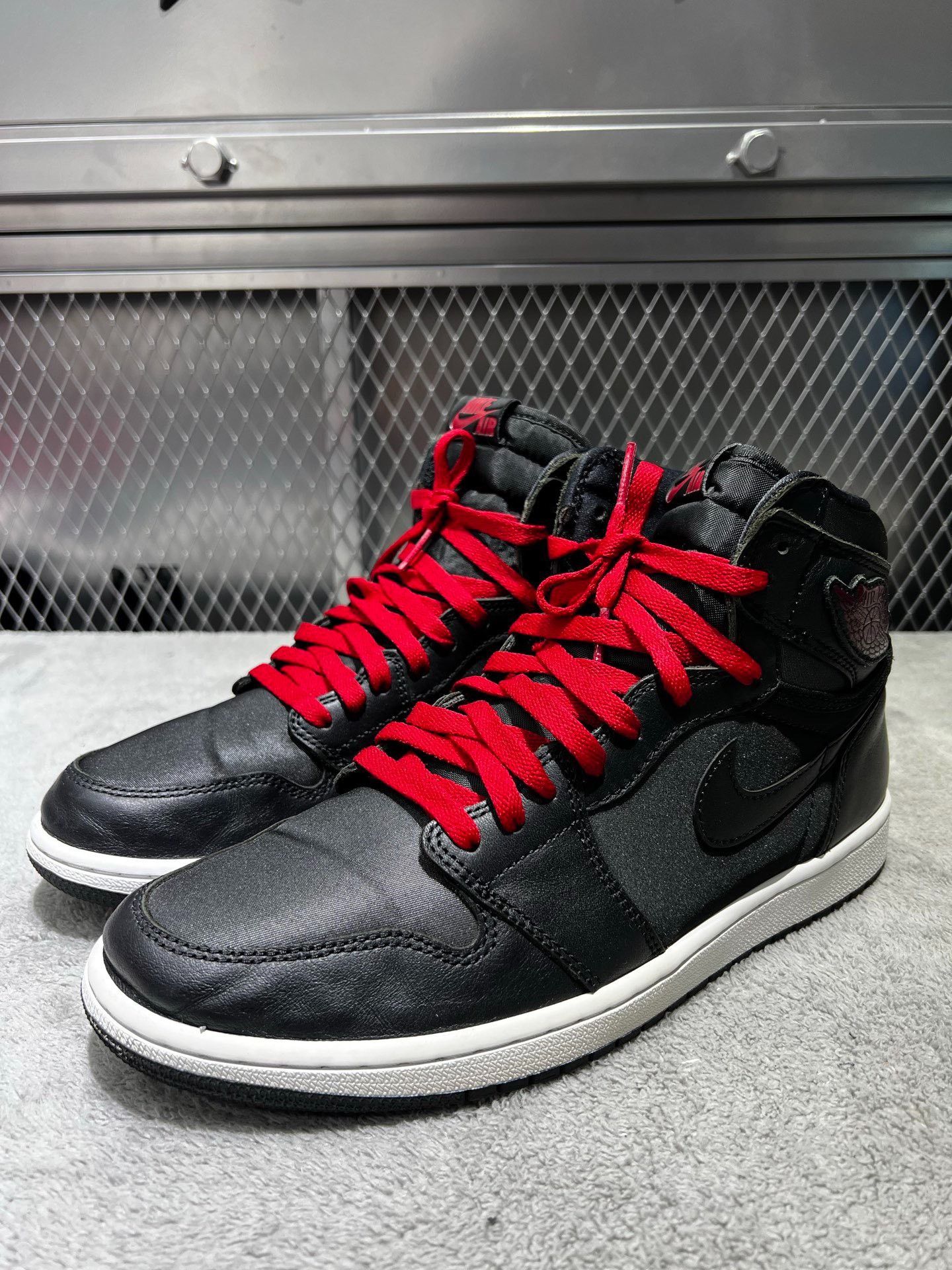 Nike Nike Retro Black Lowtop Sneakers 44.5 Men Size US 11 / EU 44 - 1 Thumbnail