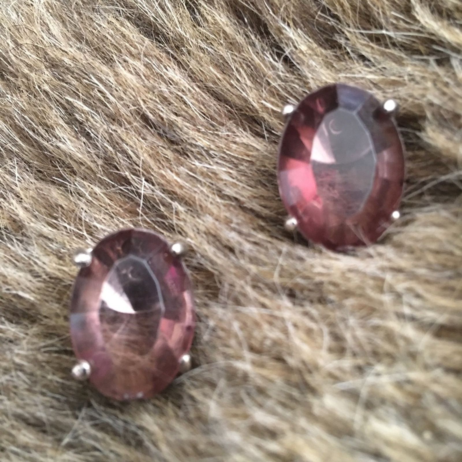 Vintage Vintage light plum faceted glass stone earrings Size ONE SIZE - 6 Thumbnail