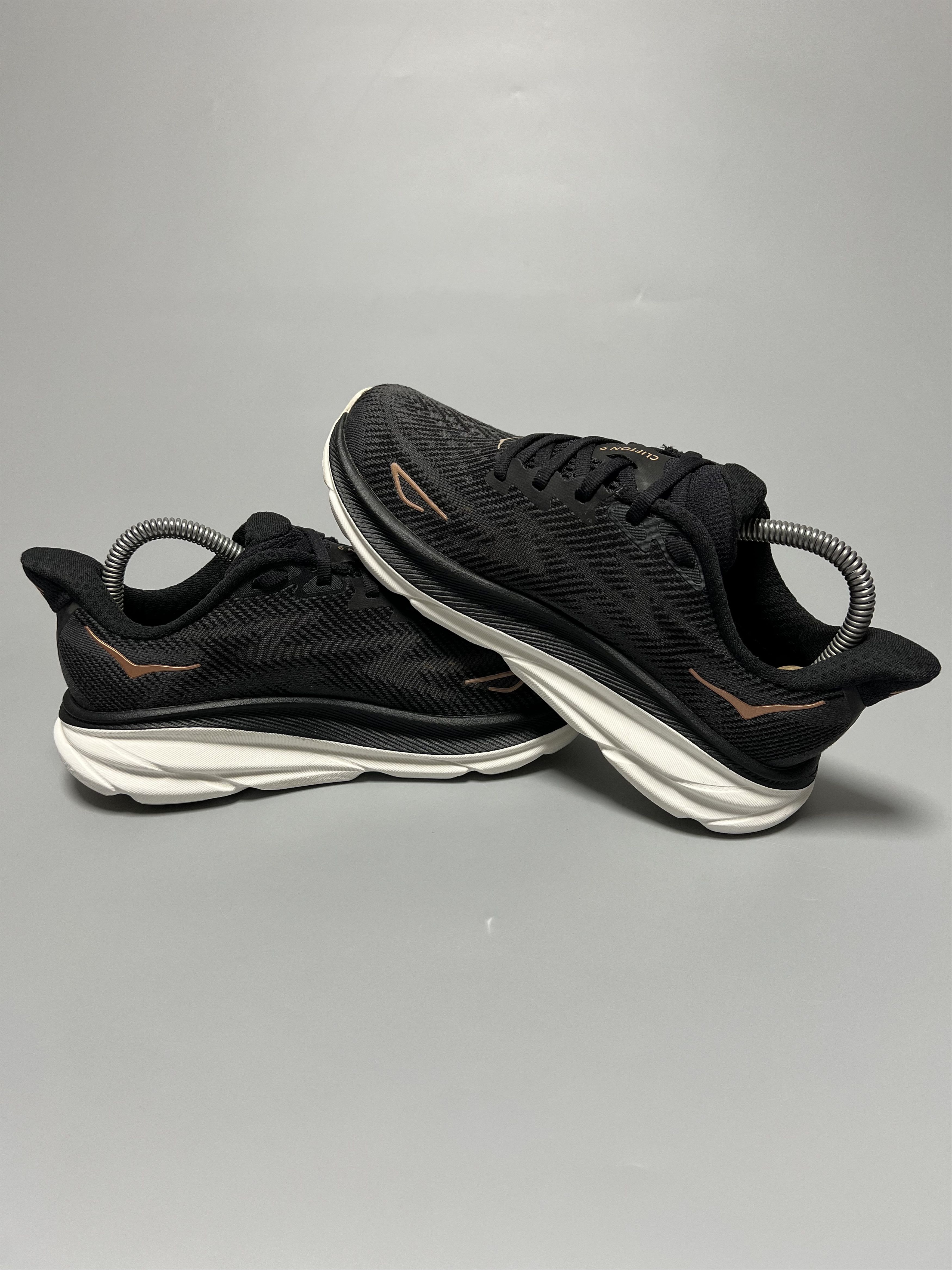 Hoka 5.5D Hoka One One Clifton 9 Wide Running Shoes Walking Gym Size US 5.5 / IT 35.5 - 5 Thumbnail