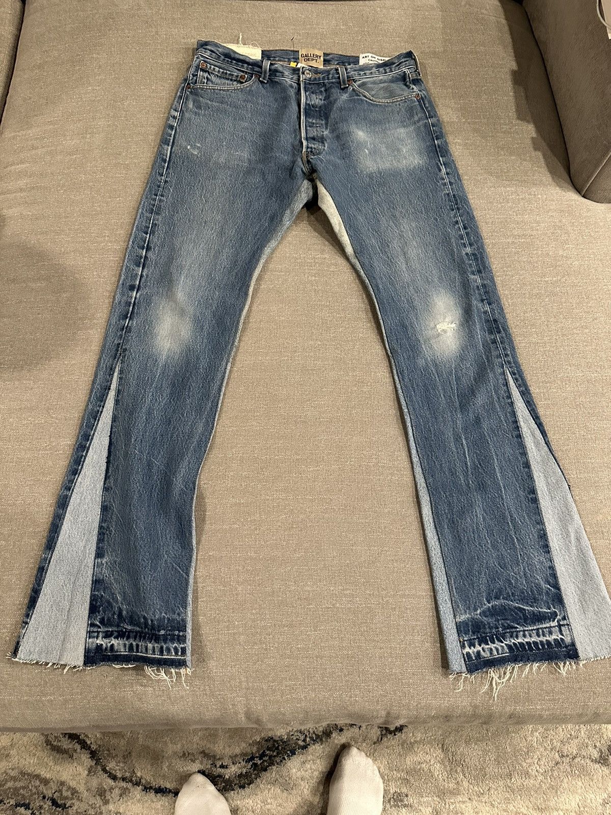 image of Gallery Dept. La Flare Jeans in Blue, Men's (Size 32)