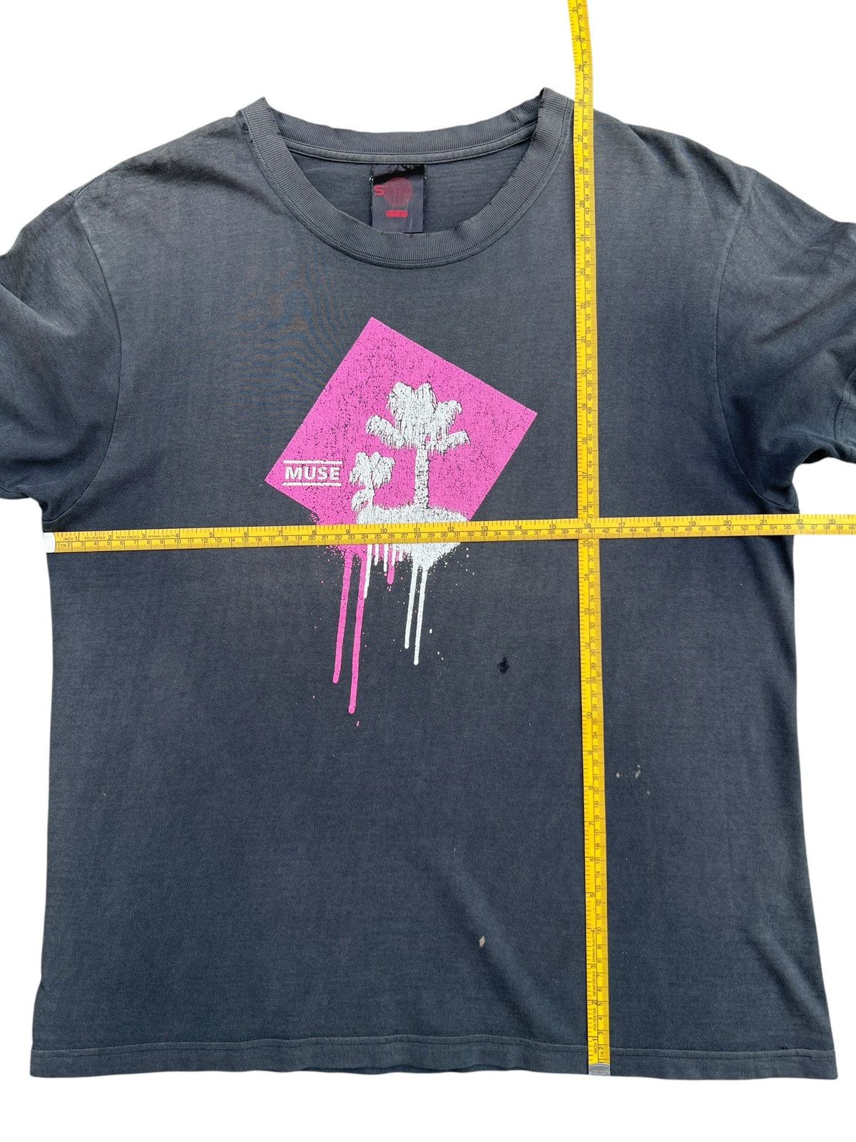 Vintage Vintage Muse Supermassive Distressed Sunfaded Black Tee Size US L / EU 52-54 / 3 - 9 Thumbnail