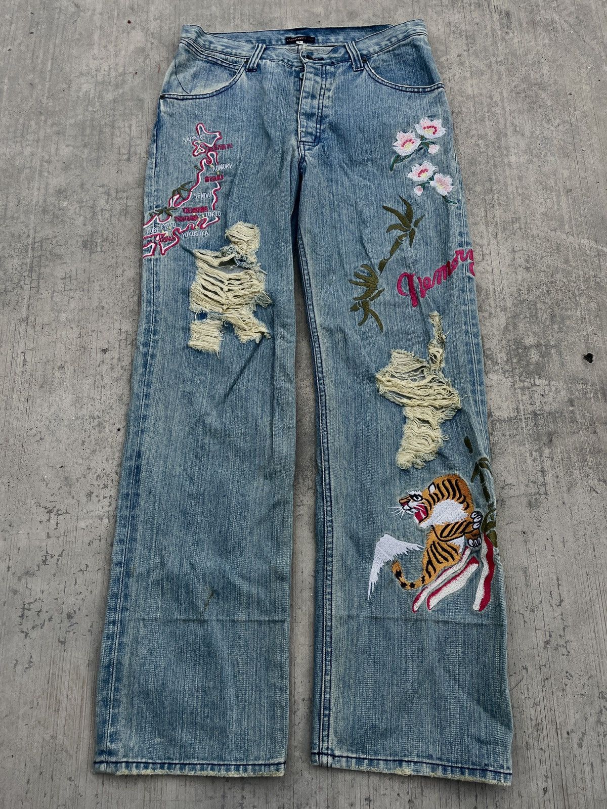 Japanese Brand 2000s japanese EXHIBITIONIST sukajan floral distressed jeans Size US 32 / EU 48 - 1 Thumbnail