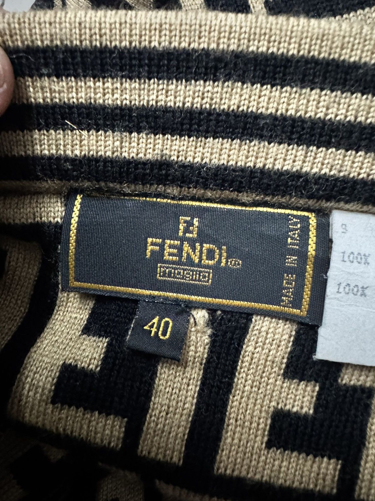 Fendi FENDI ZUCCA MONOGRAM WOOL MID LENGTH SKIRT Size 27" / US 4 / IT 40 - 3 Thumbnail