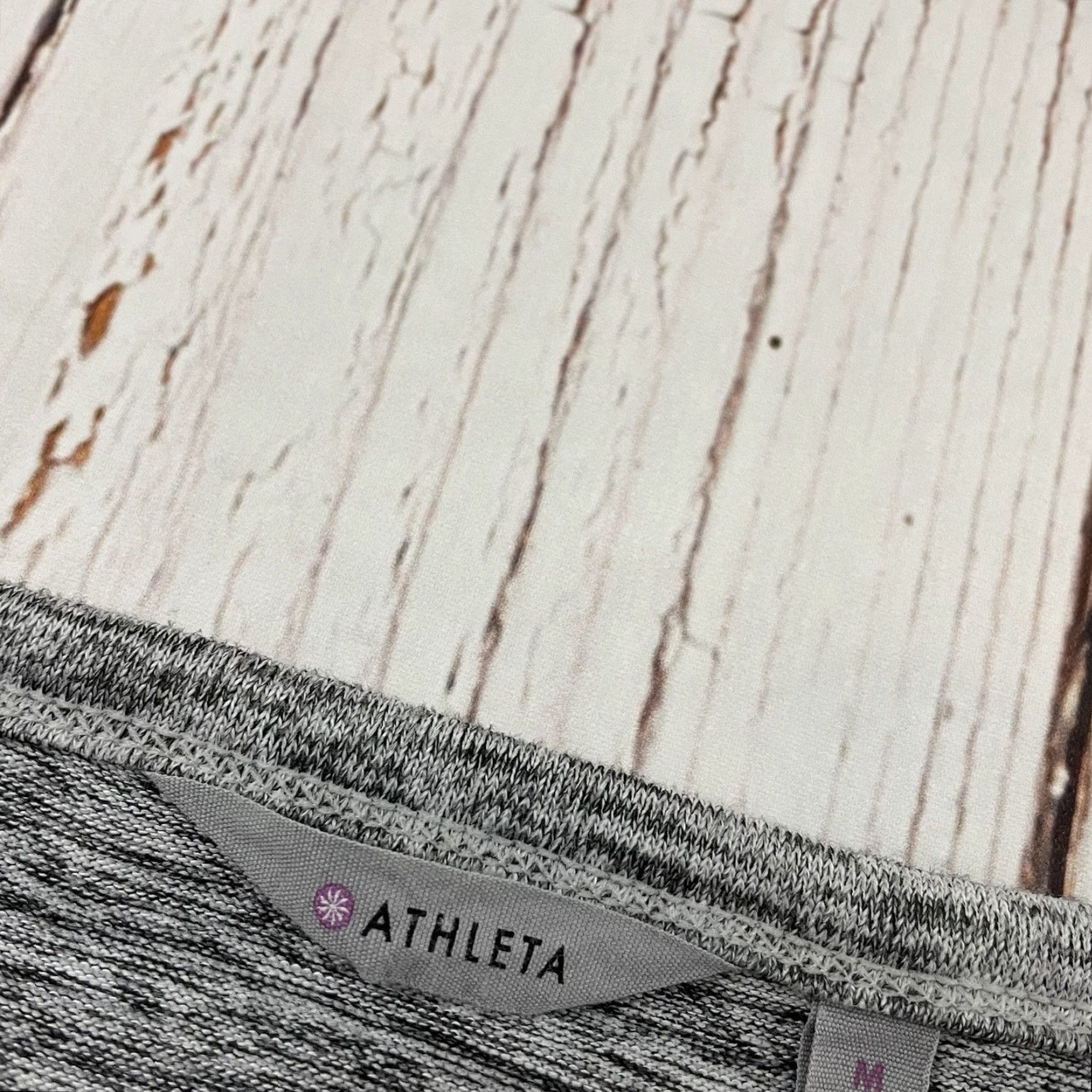 Athleta Athleta Long Sleeve Top Women Medium Gray Shirt Size M / US 6-8 / IT 42-44 - 2 Thumbnail