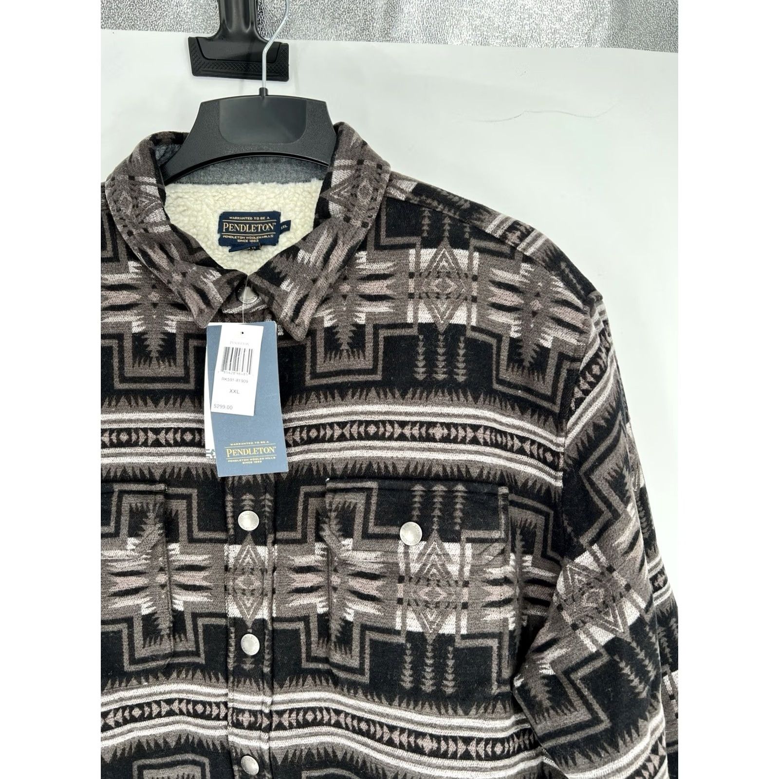 Pendleton VINTAGE Pendleton Shirt/Jacket Mens 2XL Harding Charcoal Sherpa Lined Cotton Snap Button Winter Fall Spring Casual Workwear Travel Party/Cocktail Mens Size US XXL / EU 58 / 5 - 3 Thumbnail