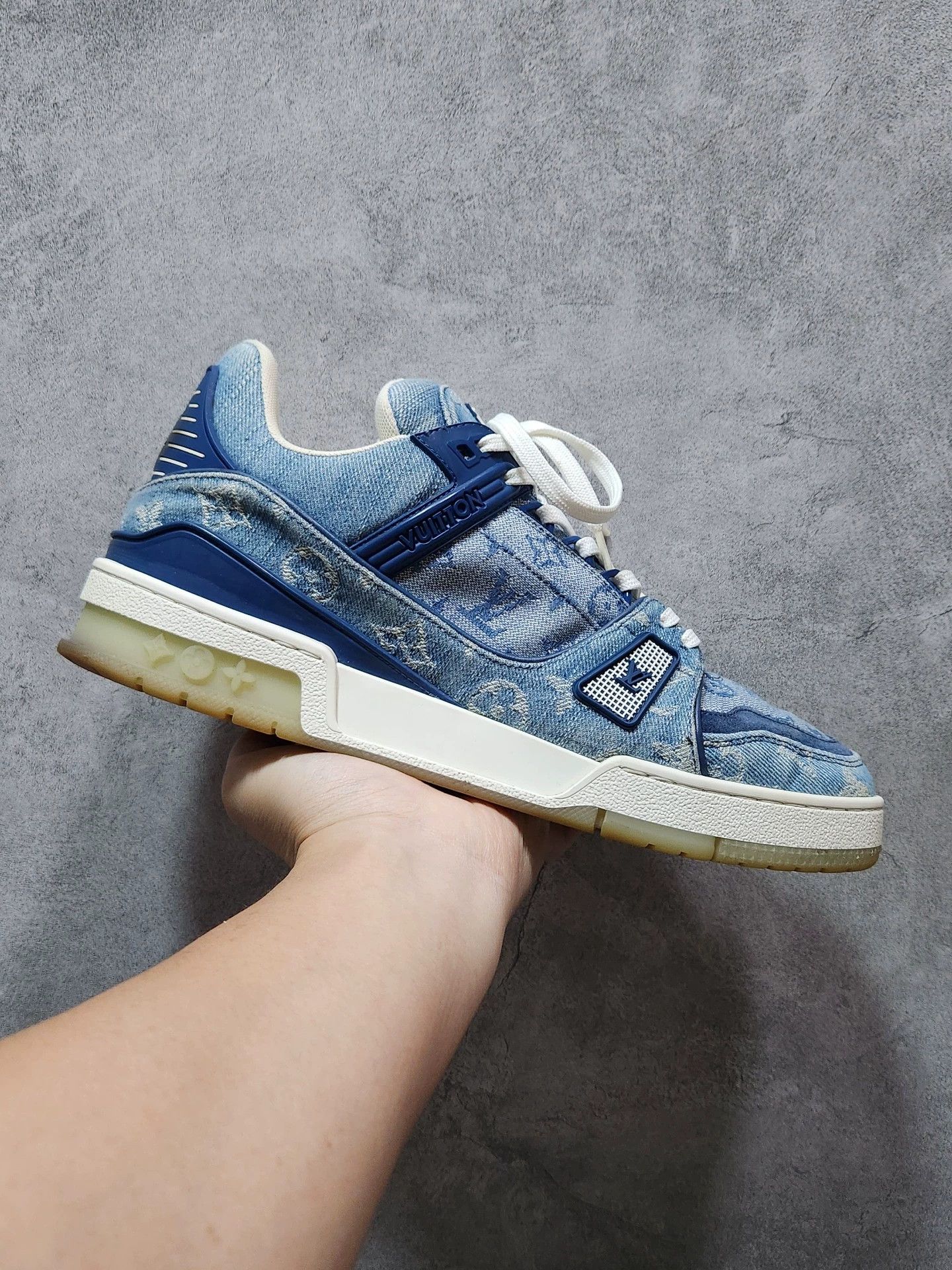 Louis Vuitton LOUIS VUITTON denim all-over print low-top casual sneakers Size US 7.5 / EU 40-41 - 7 Thumbnail
