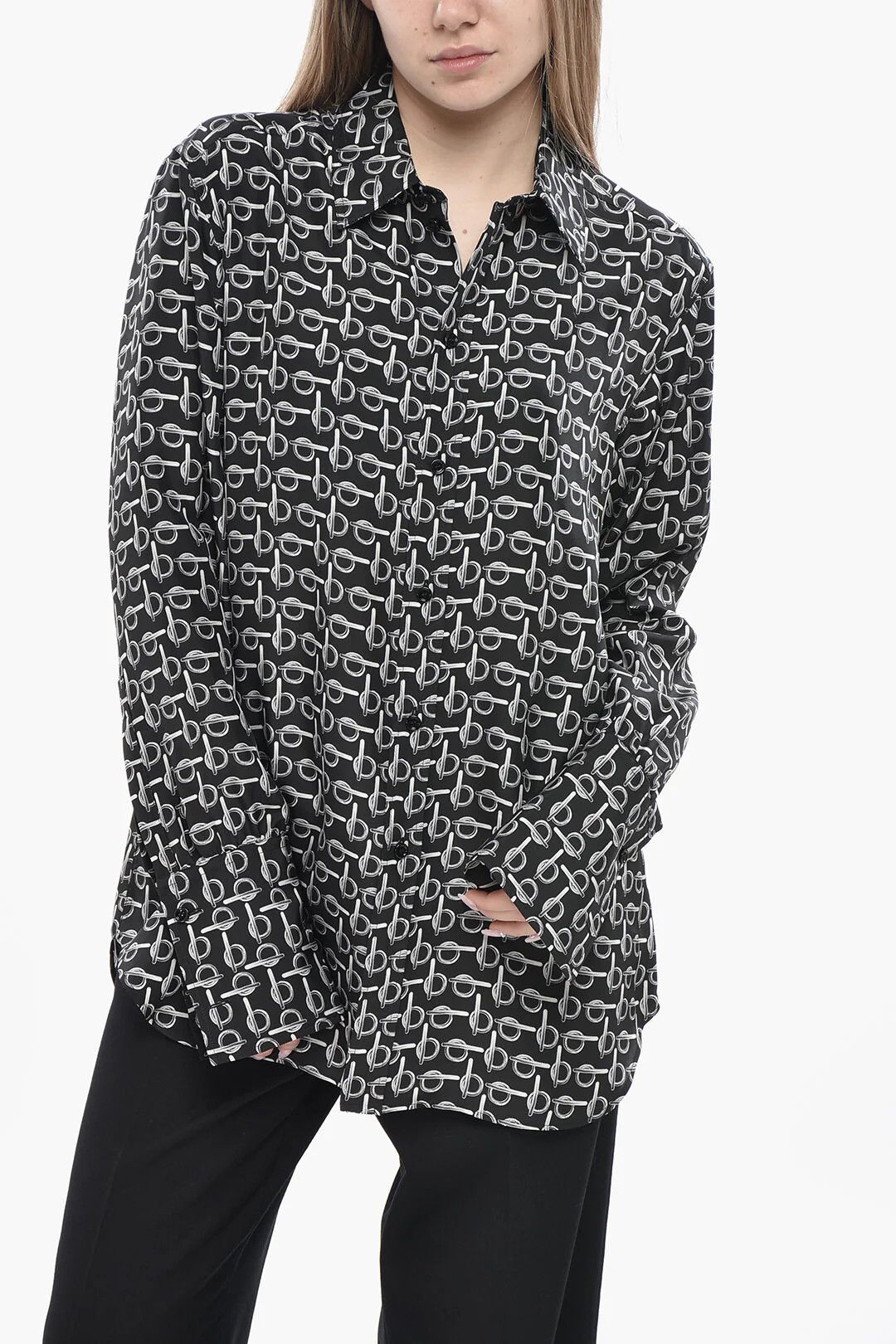 Burberry og1mm0426 Printed Silk Shirt in Black Size S / US 4 / IT 40 - 1 Thumbnail