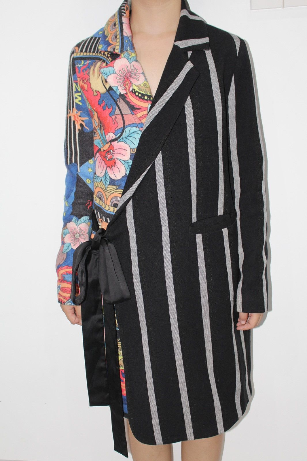 Japanese Brand DRAGON & FLOWER STRIPED LONG COAT Size S / US 4 / IT 40 - 3 Thumbnail