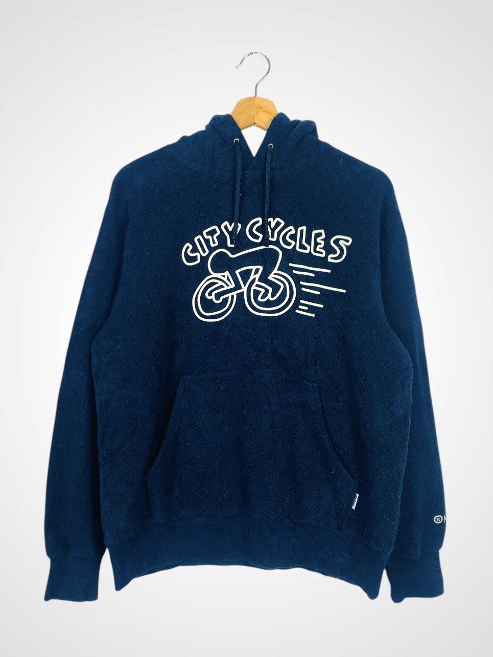 Keith Haring Vintage Keith Haring X Uniqlo Hoodie Size US M / EU 48-50 / 2 - 1 Thumbnail