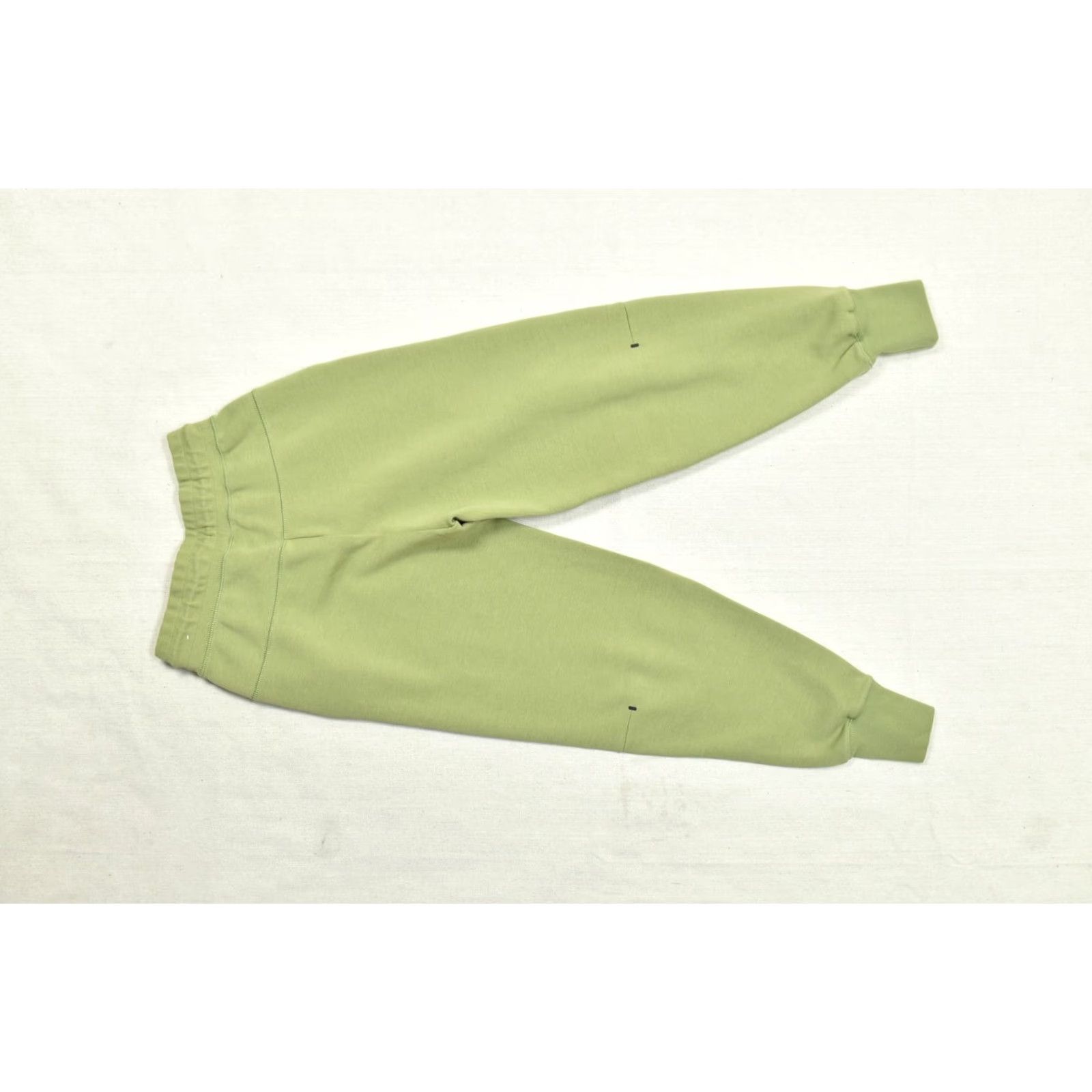 Nike VINTAGE Nike Sportswear Men's Tech Fleece Joggers XS Green Tapered Fit Slim Sweatpants Size US 27 - 7 Thumbnail