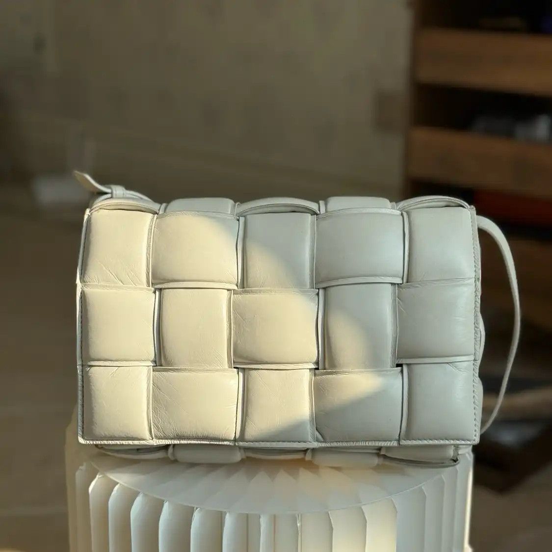 Bottega Veneta BOTTEGA VENETA Cassette white sheepskin woven shoulder bag Size ONE SIZE - 1 Thumbnail