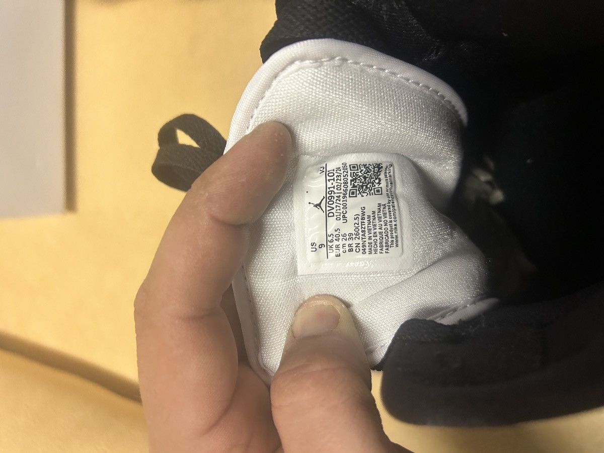 Jordan Brand Air jordan 1 mid Size US 6.5 / EU 39-40 - 7 Thumbnail