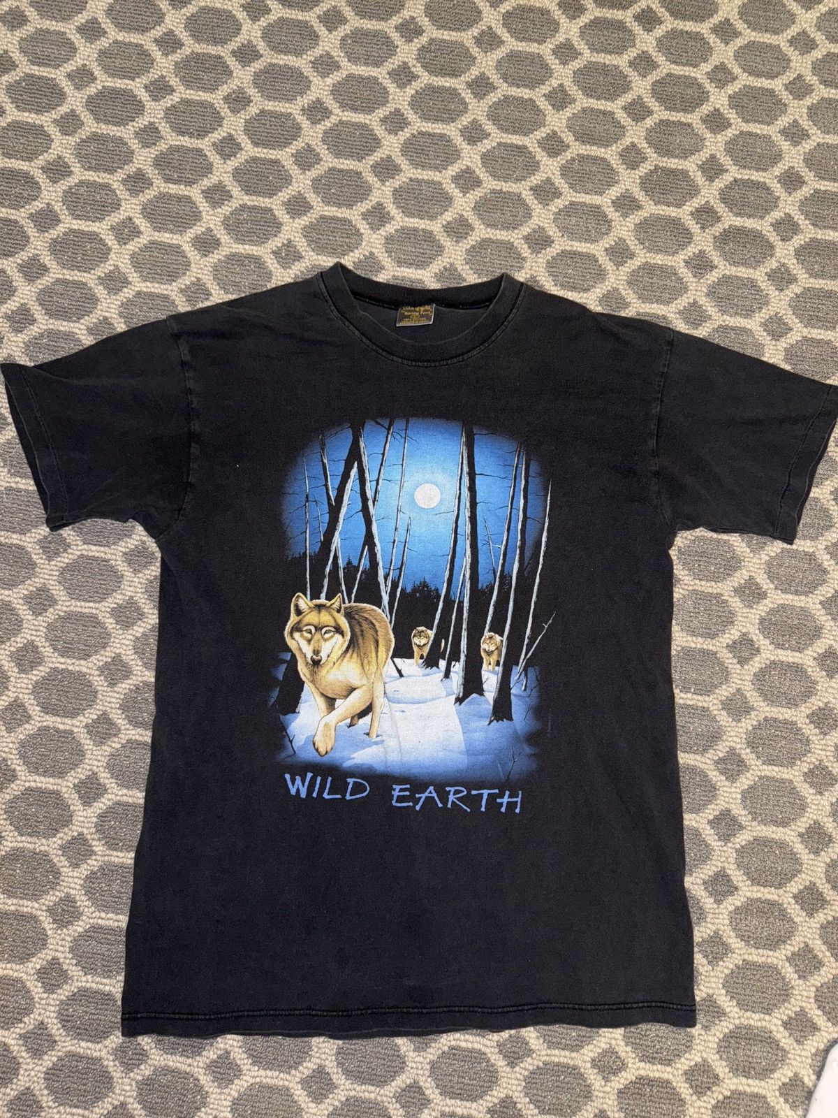 Other Wild Earth 90’s Vintage T Shirt Size US L / EU 52-54 / 3 - 1 Thumbnail