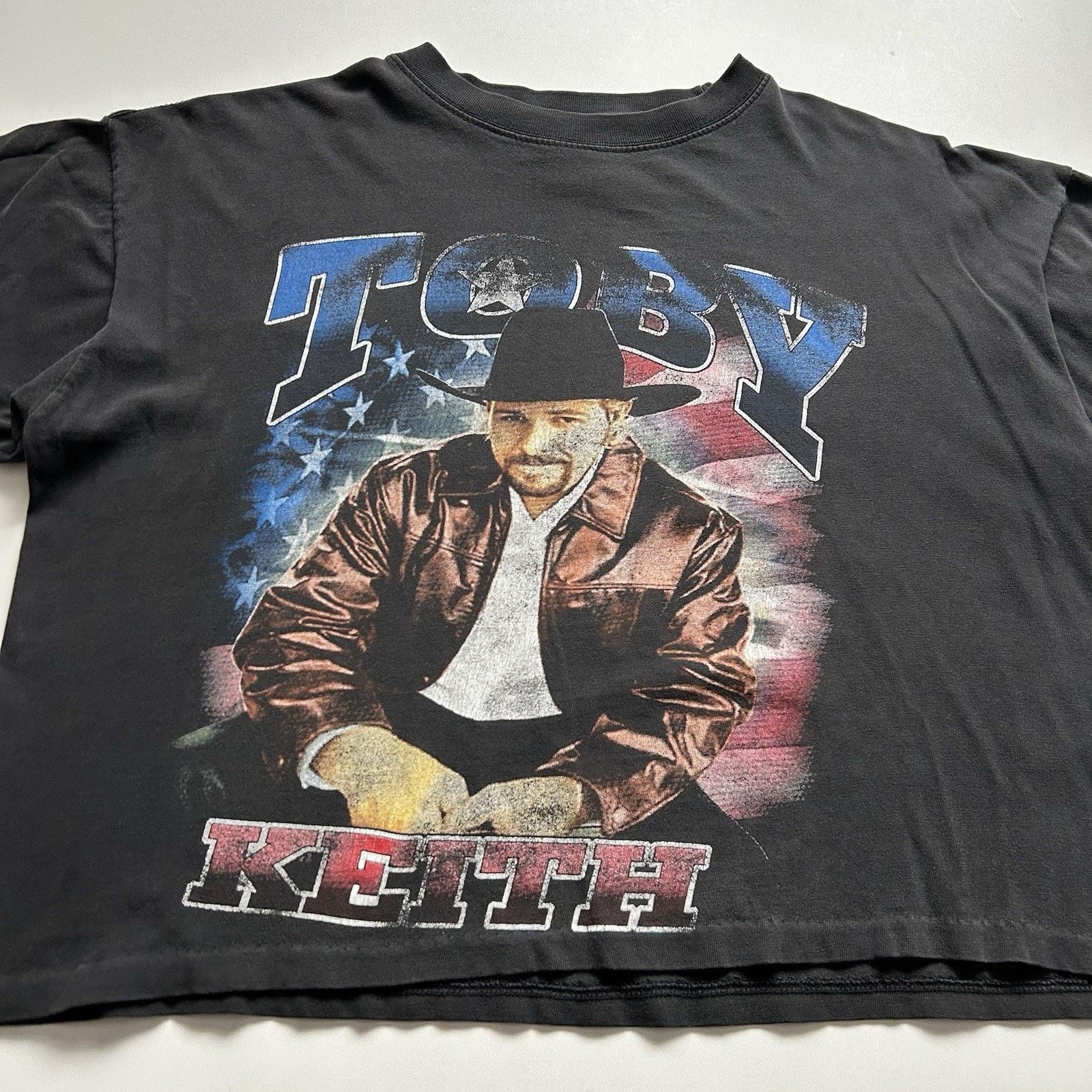 Band Tees Vintage Toby Keith Shirt Large Crop Top Y2K Tour Faded Black Size US L / EU 52-54 / 3 - 2 Thumbnail