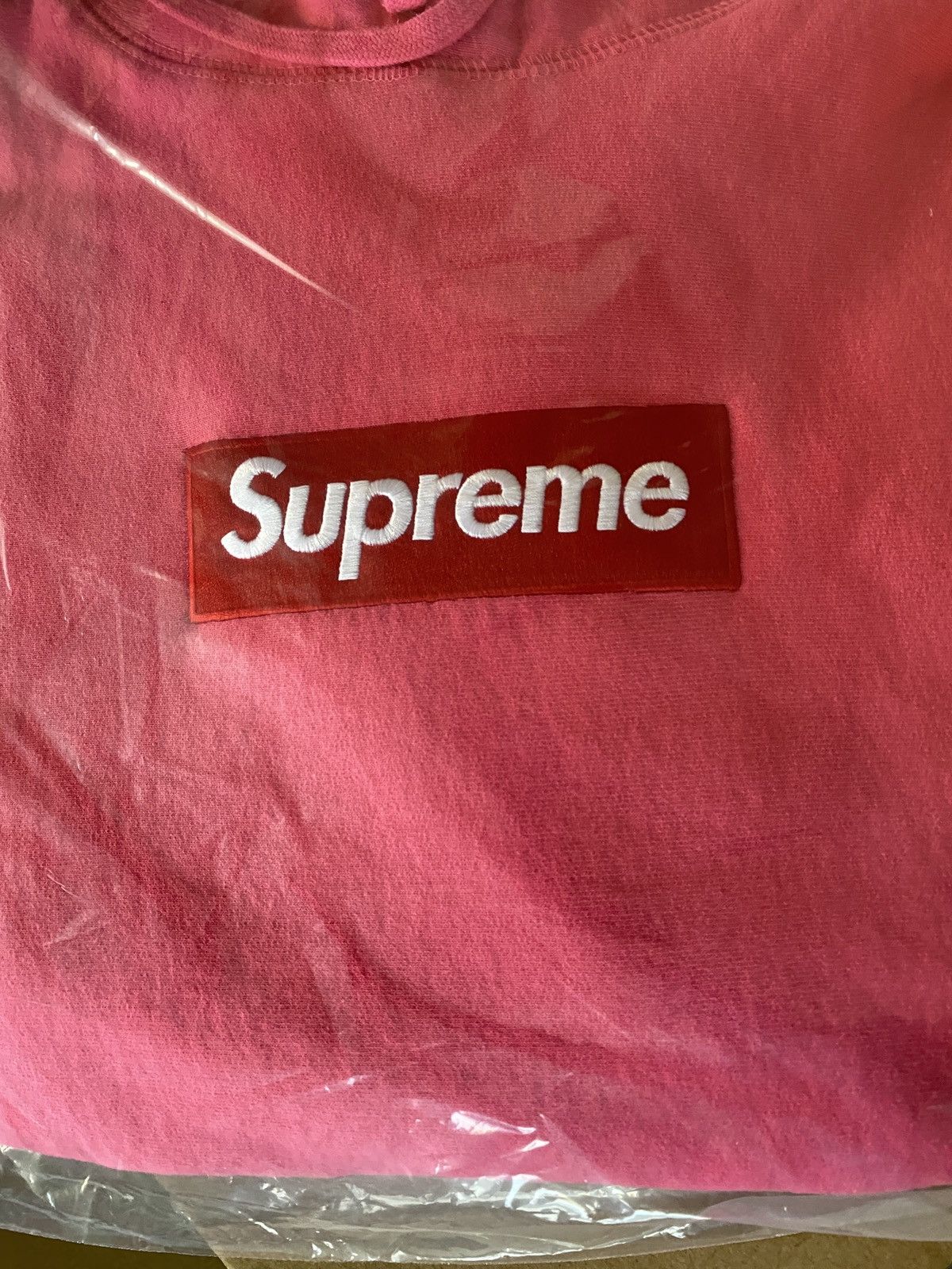 Supreme Supreme FW25 Box Logo Magenta M (On-Hand) Size US M / EU 48-50 / 2 - 1 Thumbnail