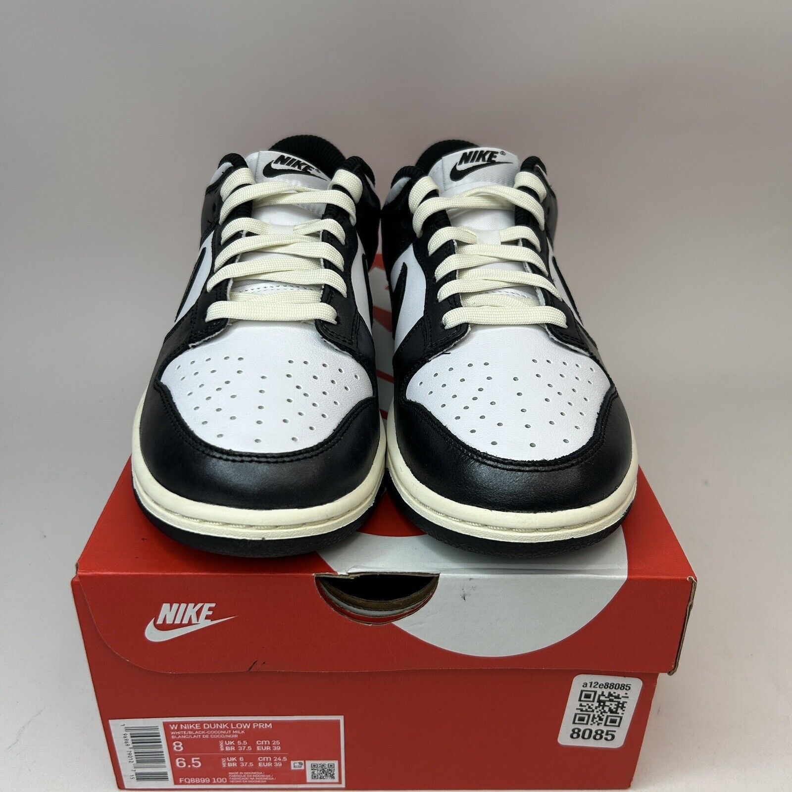 Nike Nike Dunk Low PRM WMNS “Vintage Panda” 2023 Size US 8 / IT 38 - 2 Thumbnail