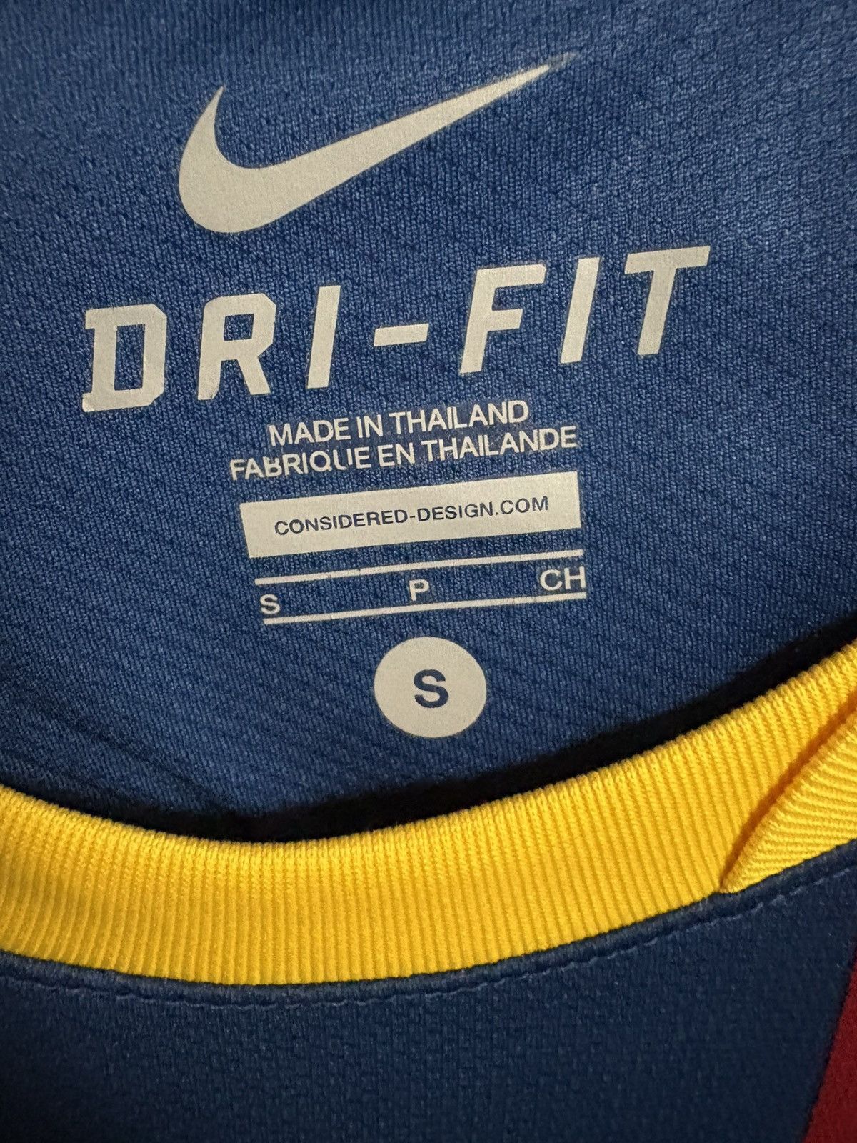 Nike Barcelona 2010-11 Home Jersey Size US S / EU 44-46 / 1 - 3 Thumbnail
