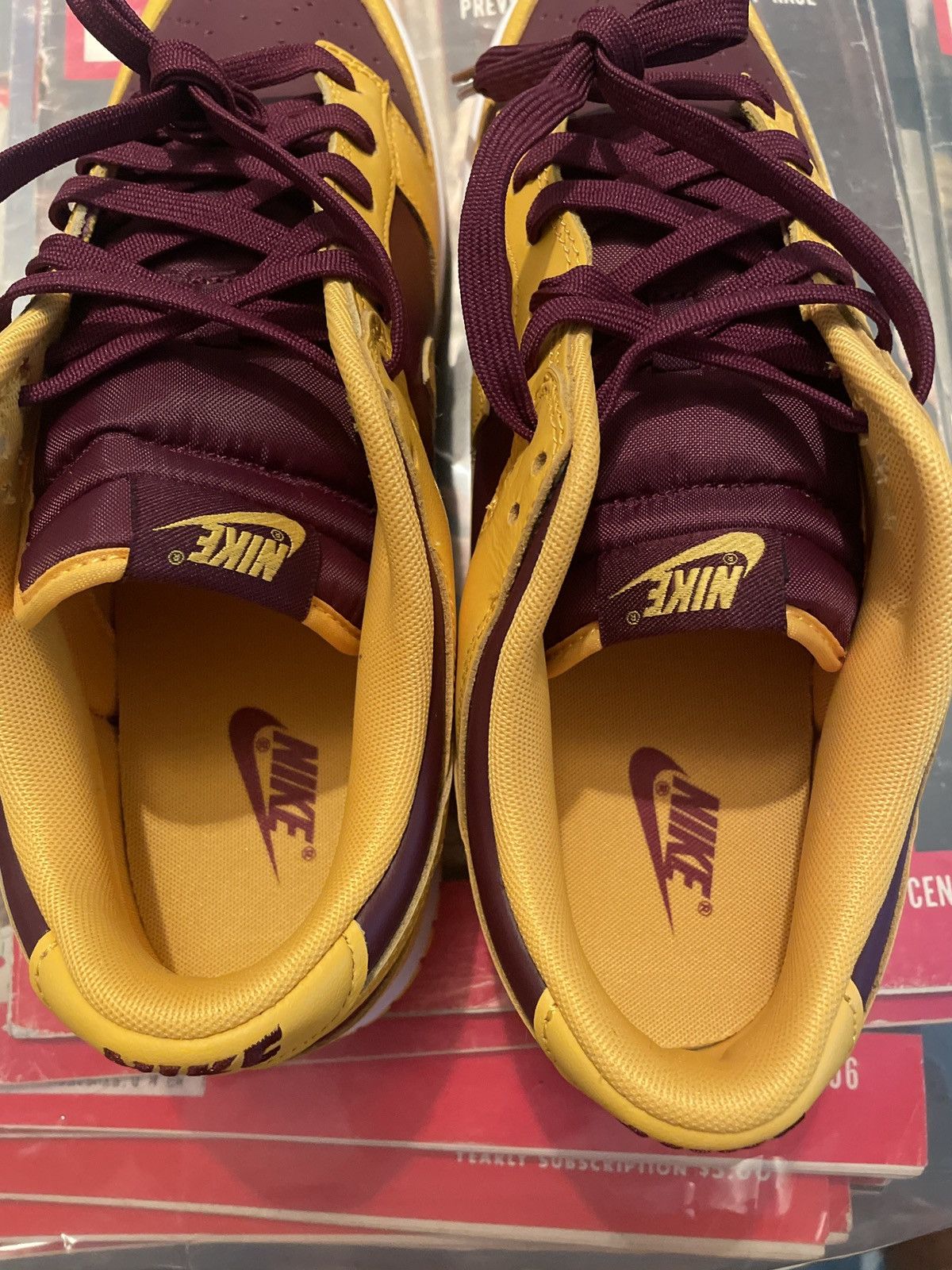 Nike Nike Dunk Low Retro University Gold Size US 11.5 / EU 44-45 - 7 Thumbnail