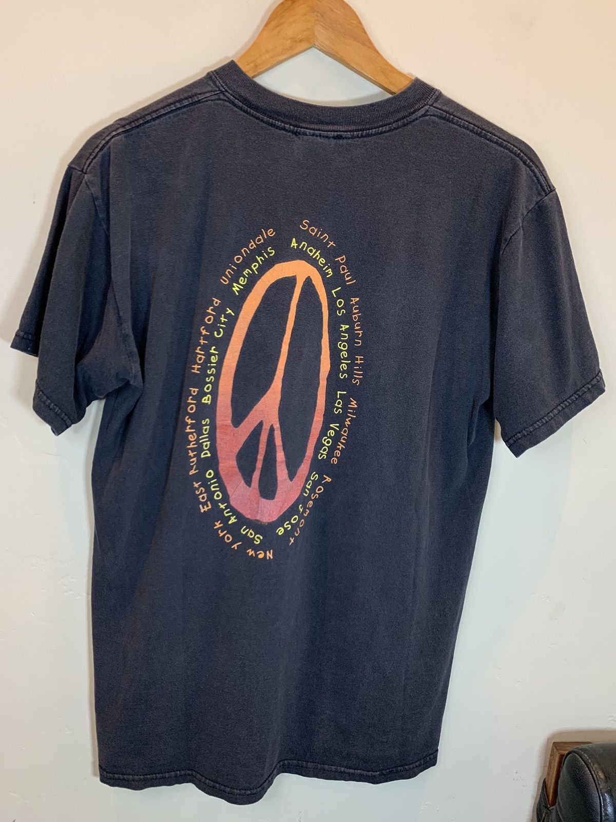 Band Tees × Rap Tees × Vintage *RARE* Vintage Prince Musicology Tour 2004 Art Faded T-Shirt Size US L / EU 52-54 / 3 - 2 Thumbnail