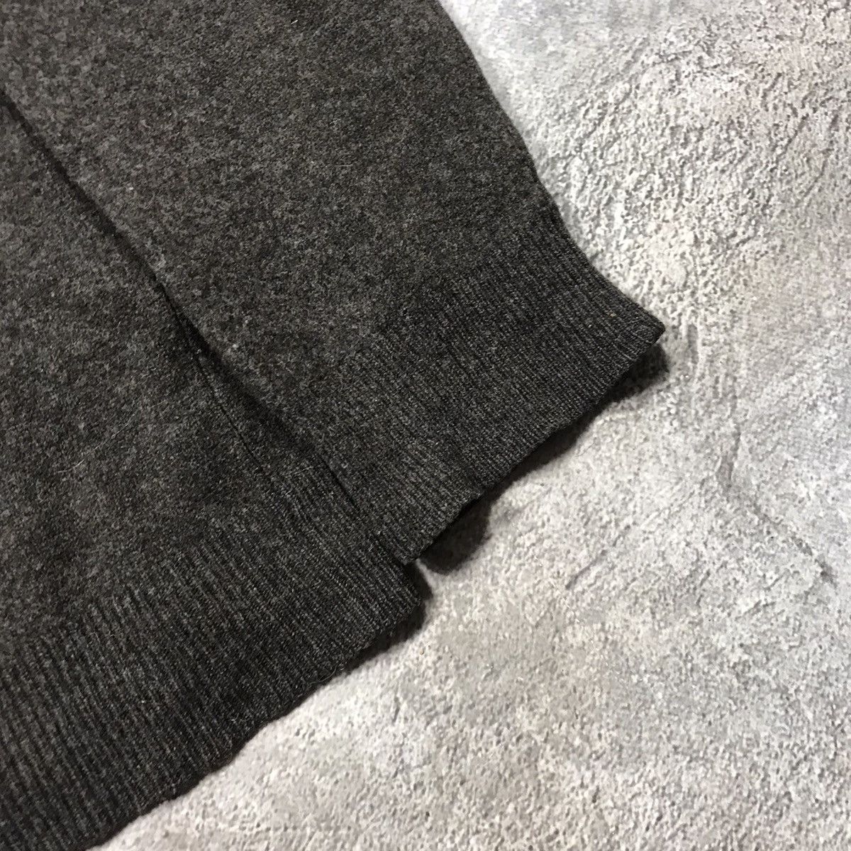 Vintage Vintage Gant Mohair Oversized Crewneck Sweater 90s Preppy L Size US L / EU 52-54 / 3 - 5 Thumbnail
