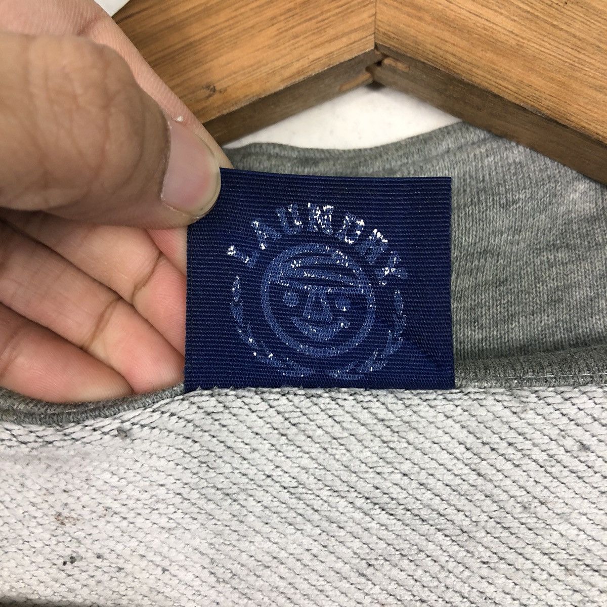 Japanese Brand × Vintage 📌Vintage Zipper Sweater Laundry x Soccer Junky big Logo Size US L / EU 52-54 / 3 - 22 Thumbnail