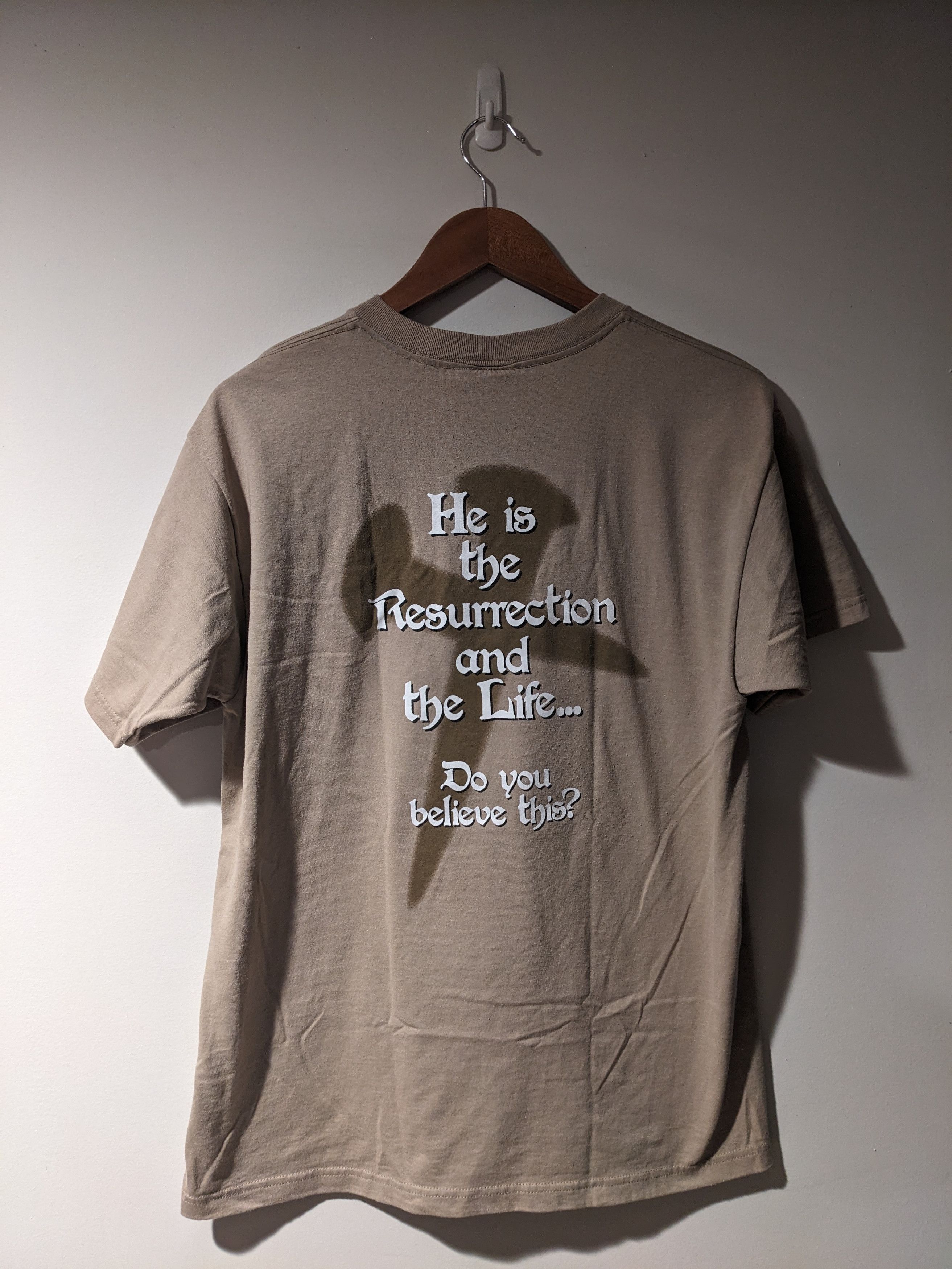 Vintage Vintage 90s He is the Resurrection and the Life T-Shirt Size US L / EU 52-54 / 3 - 1 Thumbnail