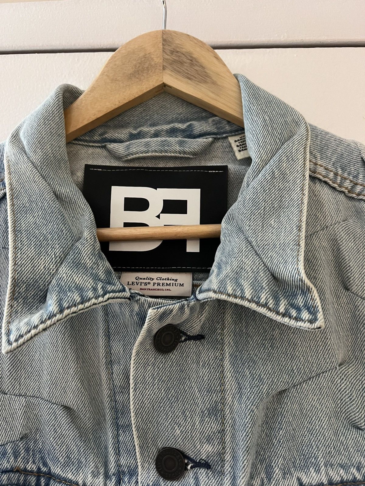 Levi's Levi’s Distorted Pleated Denim Jacket Size US L / EU 52-54 / 3 - 3 Thumbnail