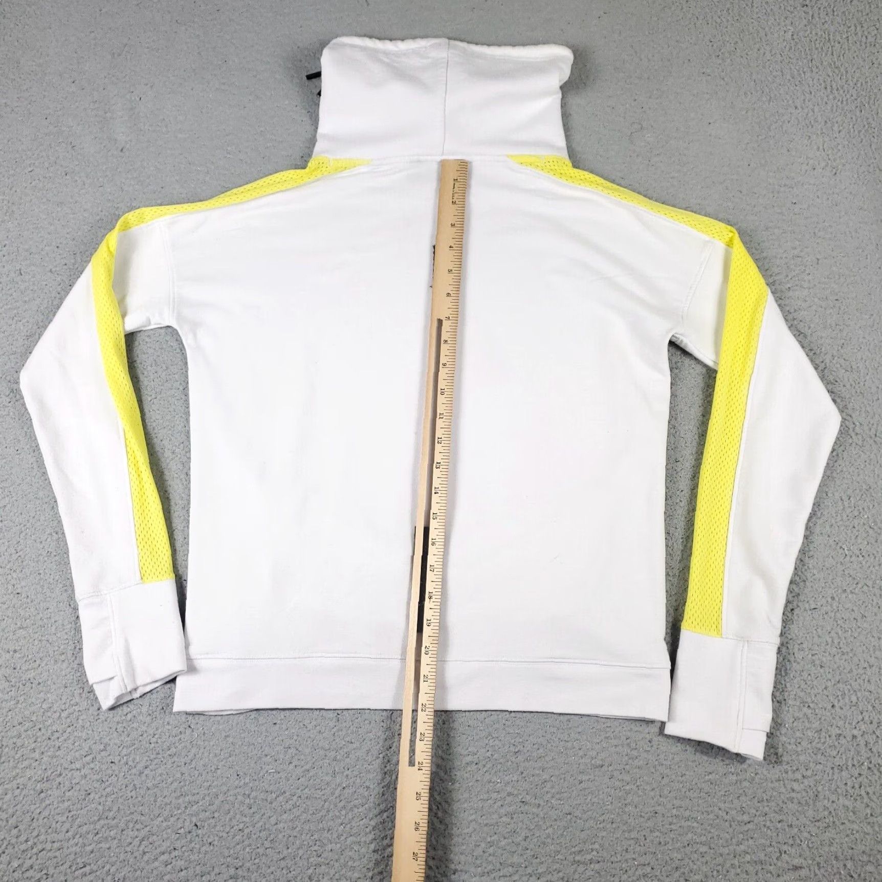 Under Armour Under Armour Sweatshirt Women's Small White Pullover Knit Hoodie Pockets Logo All Seasons Regular Size S / US 4 / IT 40 - 7 Thumbnail