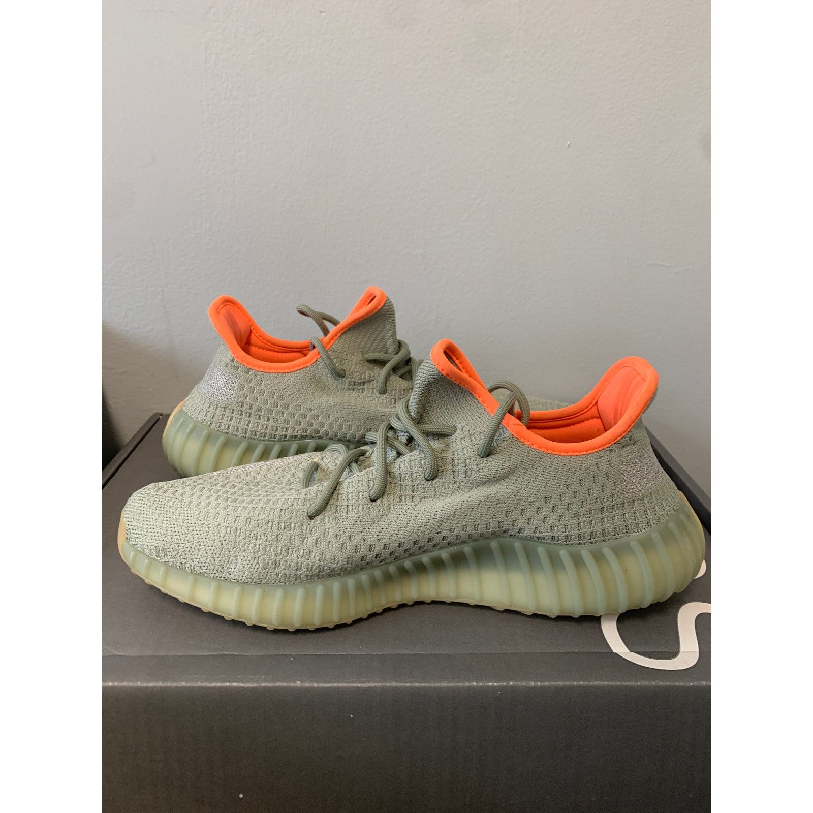 Adidas adidas Yeezy Boost 350 V2 Desert Sage Size 11.5 Used Size US 11.5 / EU 44-45 - 5 Thumbnail