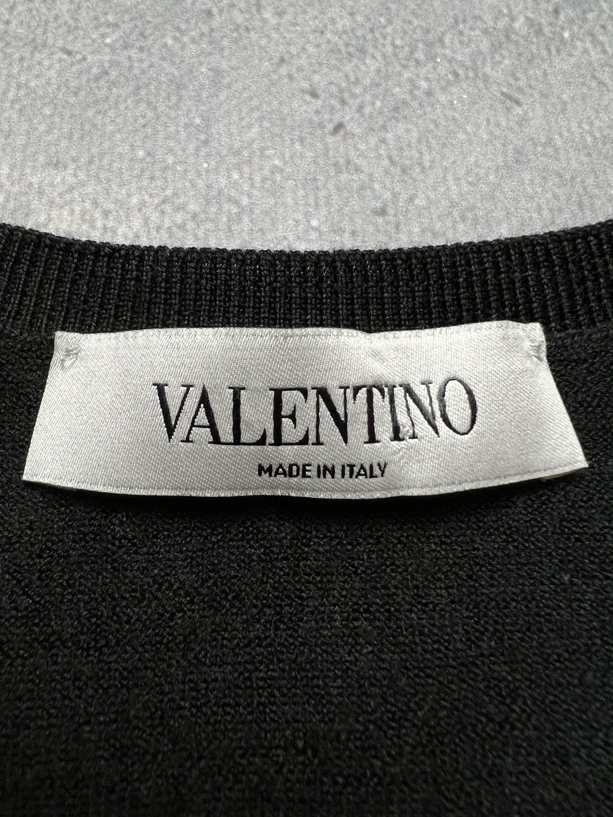 Valentino Valentino Women's V-Neck Pullover Sweater Size S / US 4 / IT 40 - 6 Thumbnail