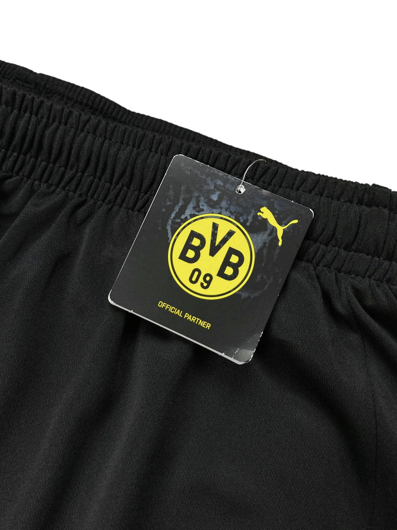 Puma NWT🏷️ Puma Borussia Dortmund Football Soccer Shorts DryCell Size US 36 / EU 52 - 6 Thumbnail