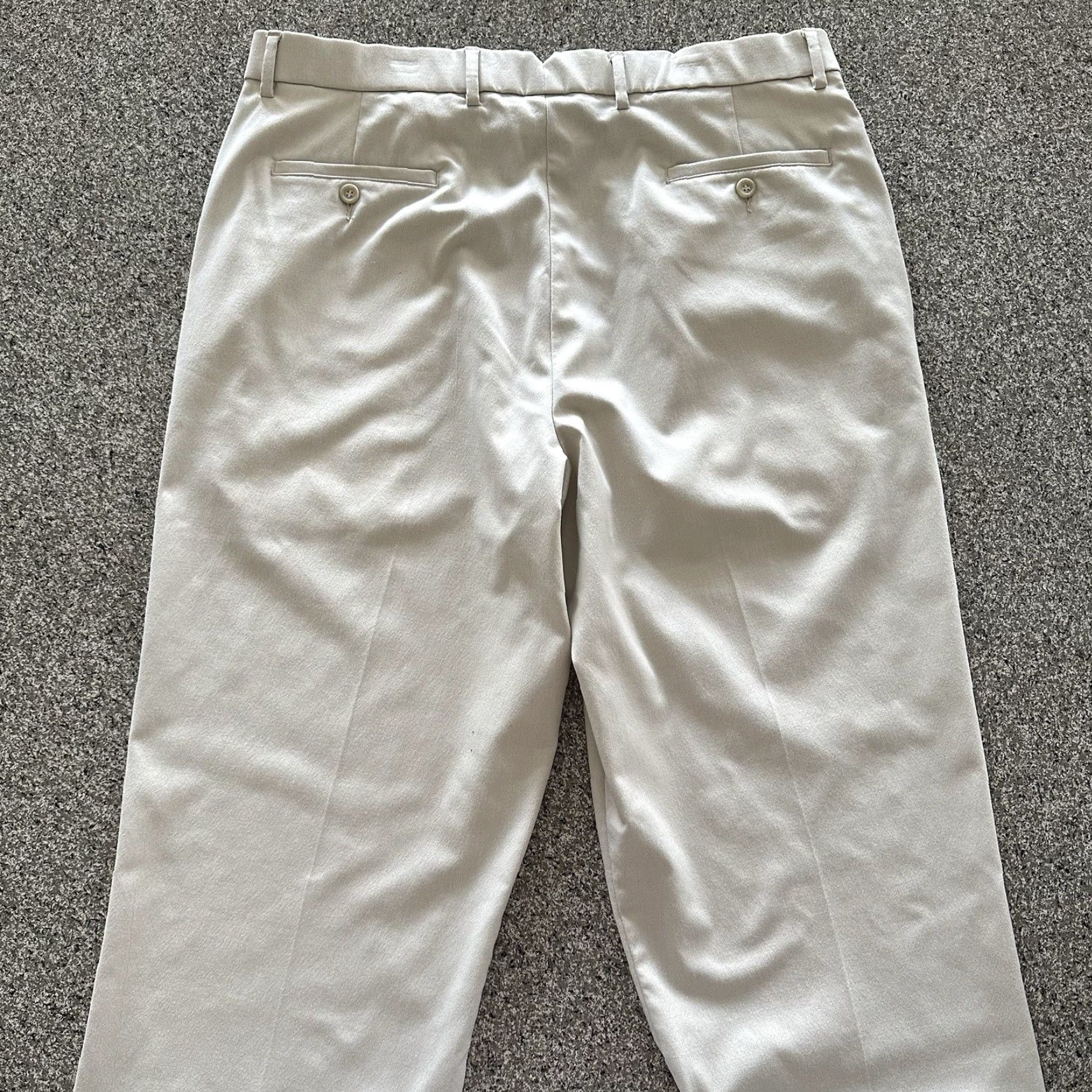 Dockers DOCKERS Pants Mens 38x34 Flat Front Khakis Stretch Relaxed Regular Ivory Solid Front Type: Flat Front Style: Khakis Size US 38 / EU 54 - 6 Thumbnail